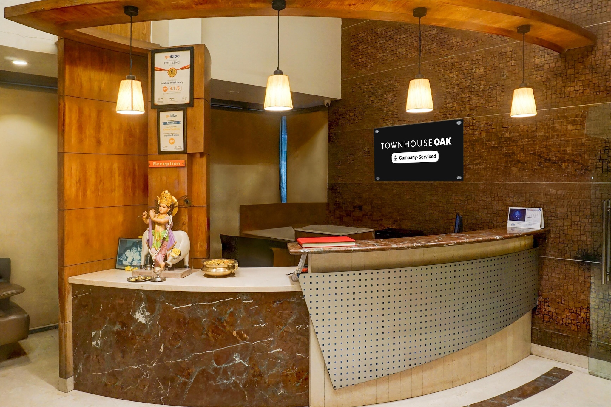 Premium Room near Pataleshwar Temple, Pune