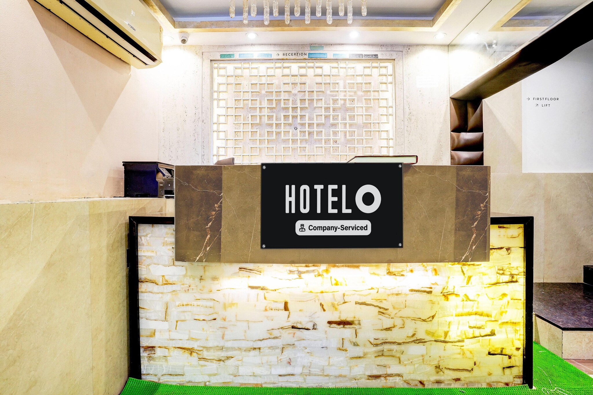 Ground floor: (bedroom(double bed, TV, seating area, electric kettle, air conditioning, telephone), bathroom(bathtub or shower, shower, washbasin, toilet, Towels incl., shampoo, body soap, hot water), dishwasher, lift, Laundry Package for a fee)