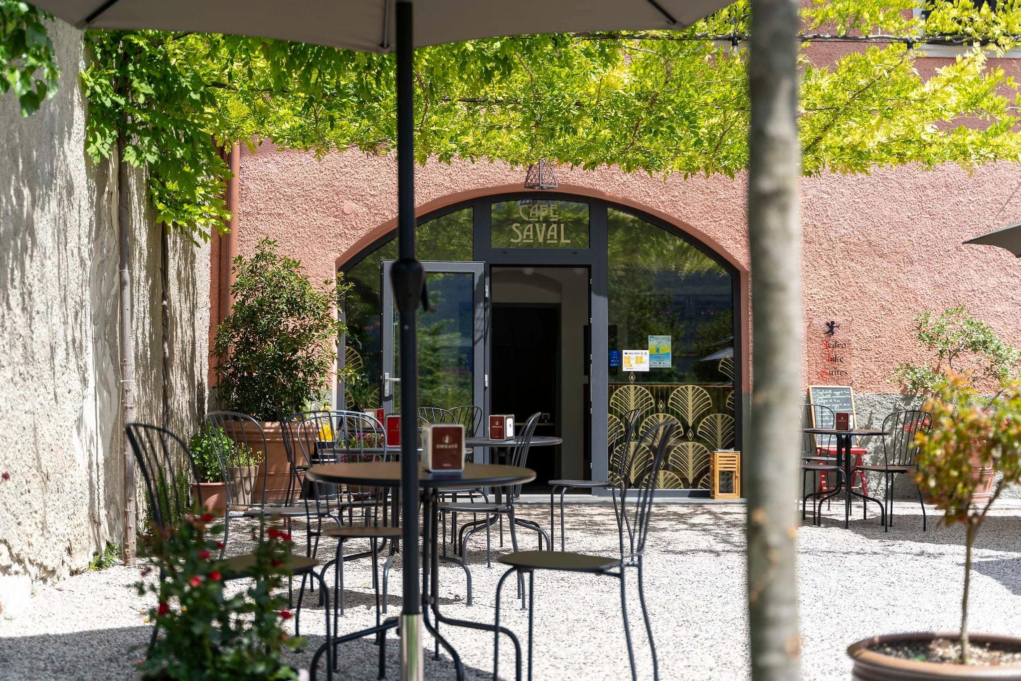 Pieve-Außenbereich Sommer