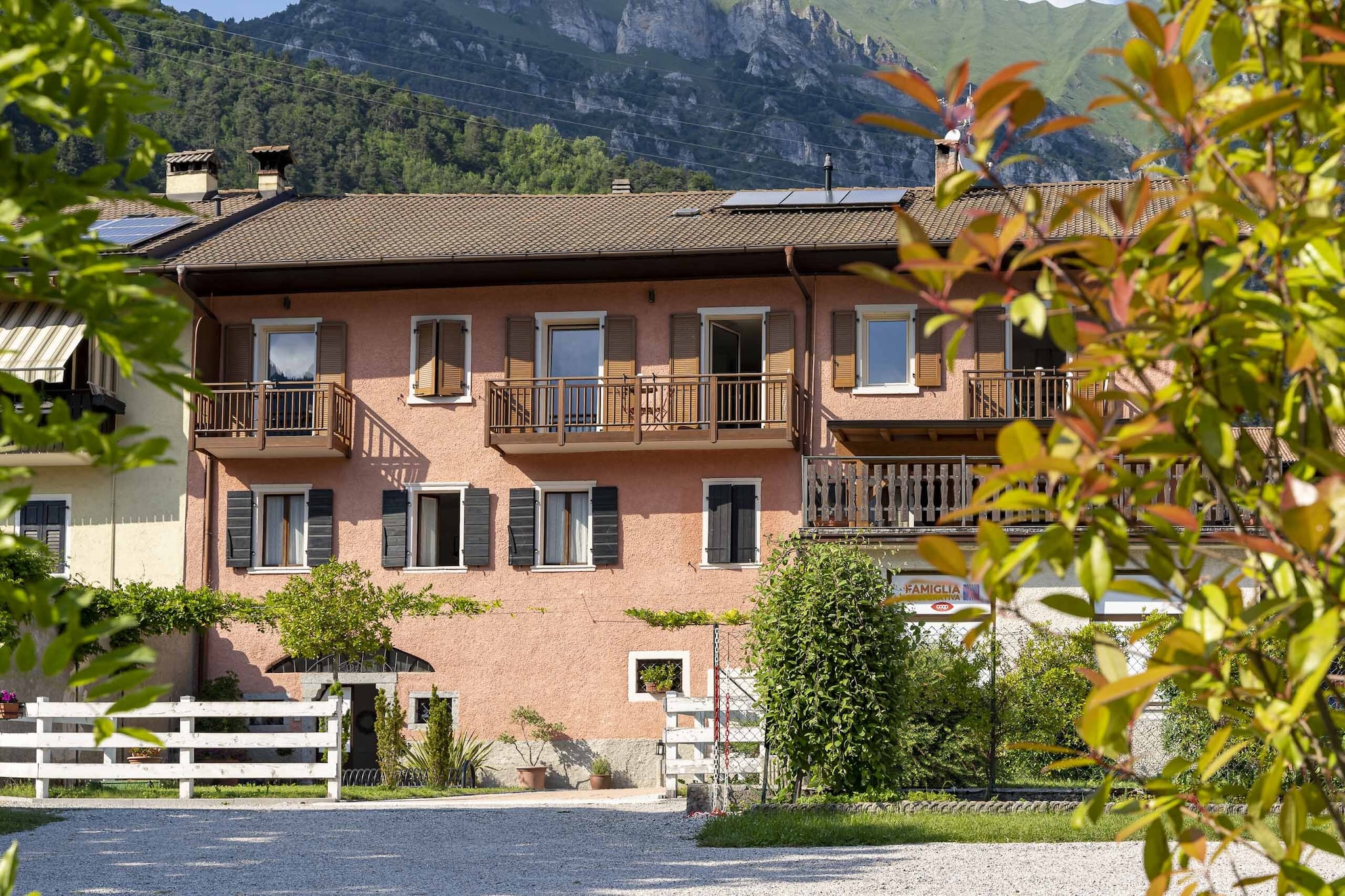 Pieve-Außenbereich Sommer