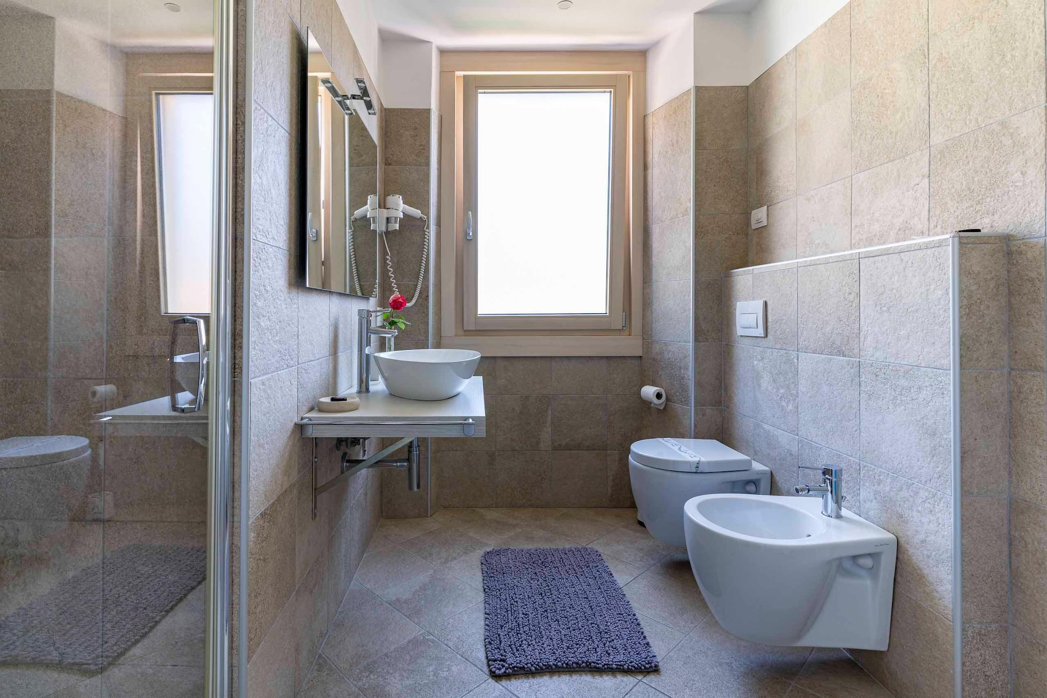 Molina-Bathroom