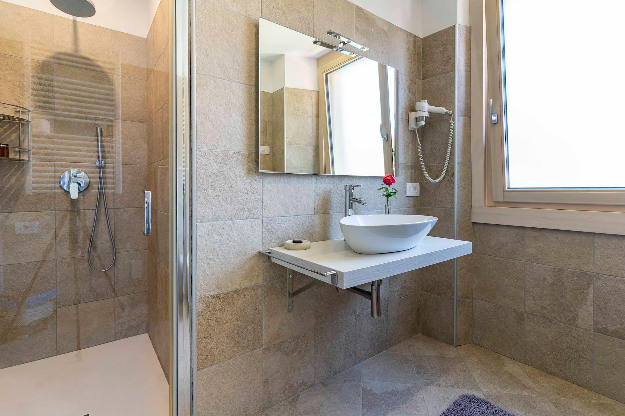 Molina-Bathroom