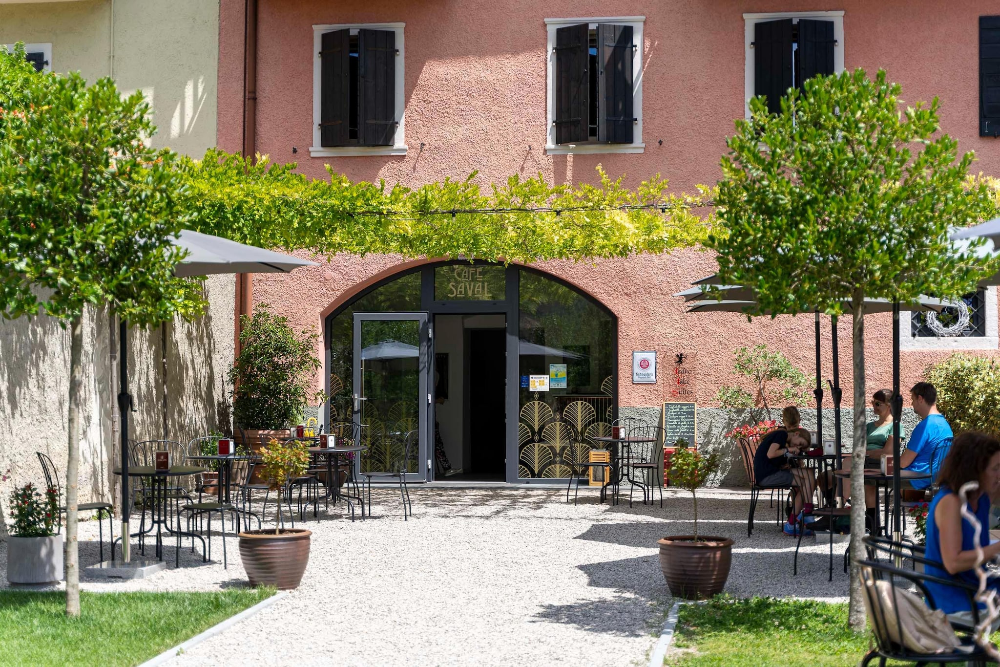 Molina-Exterior summer