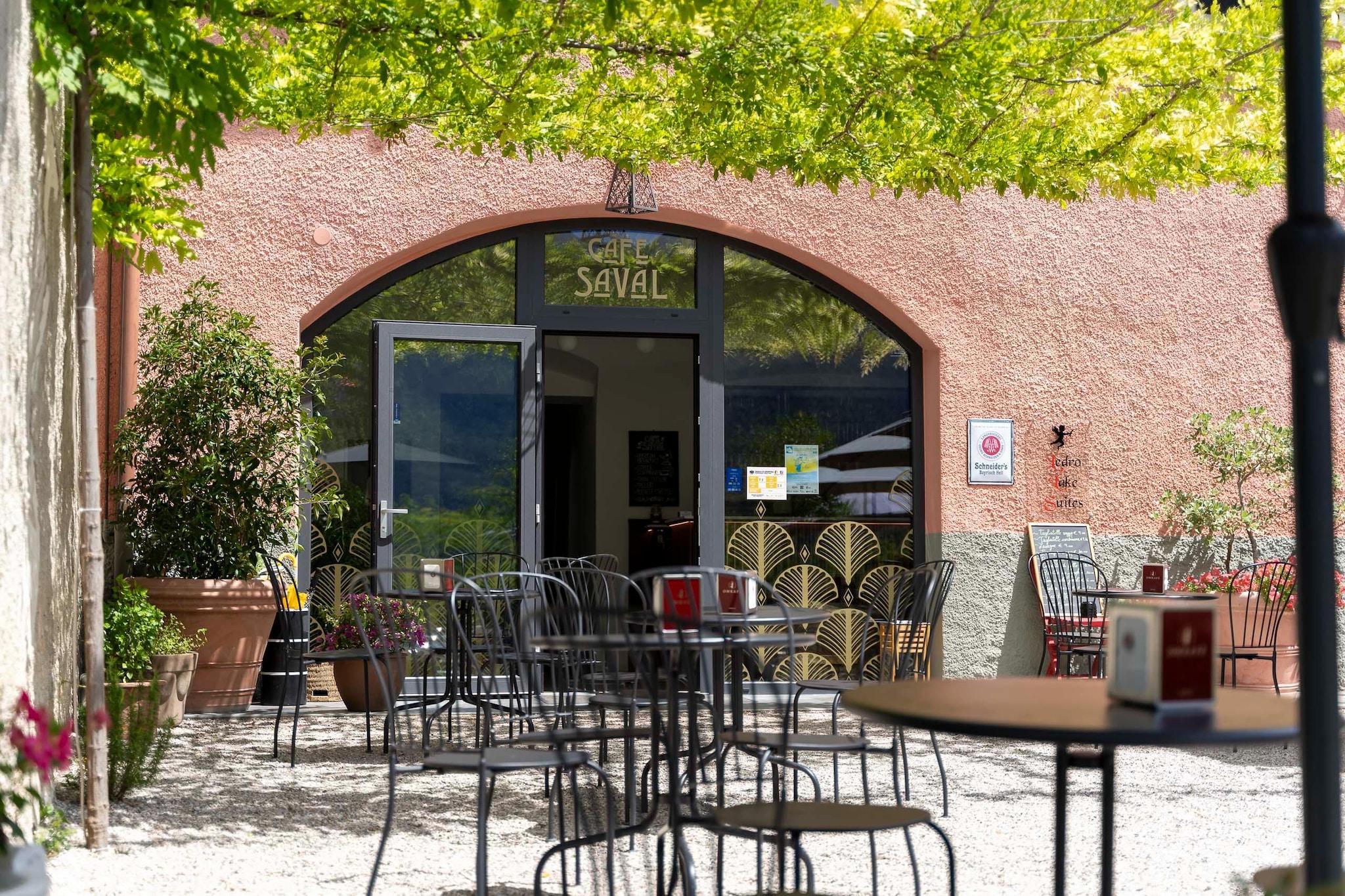 Molina-Exterior summer