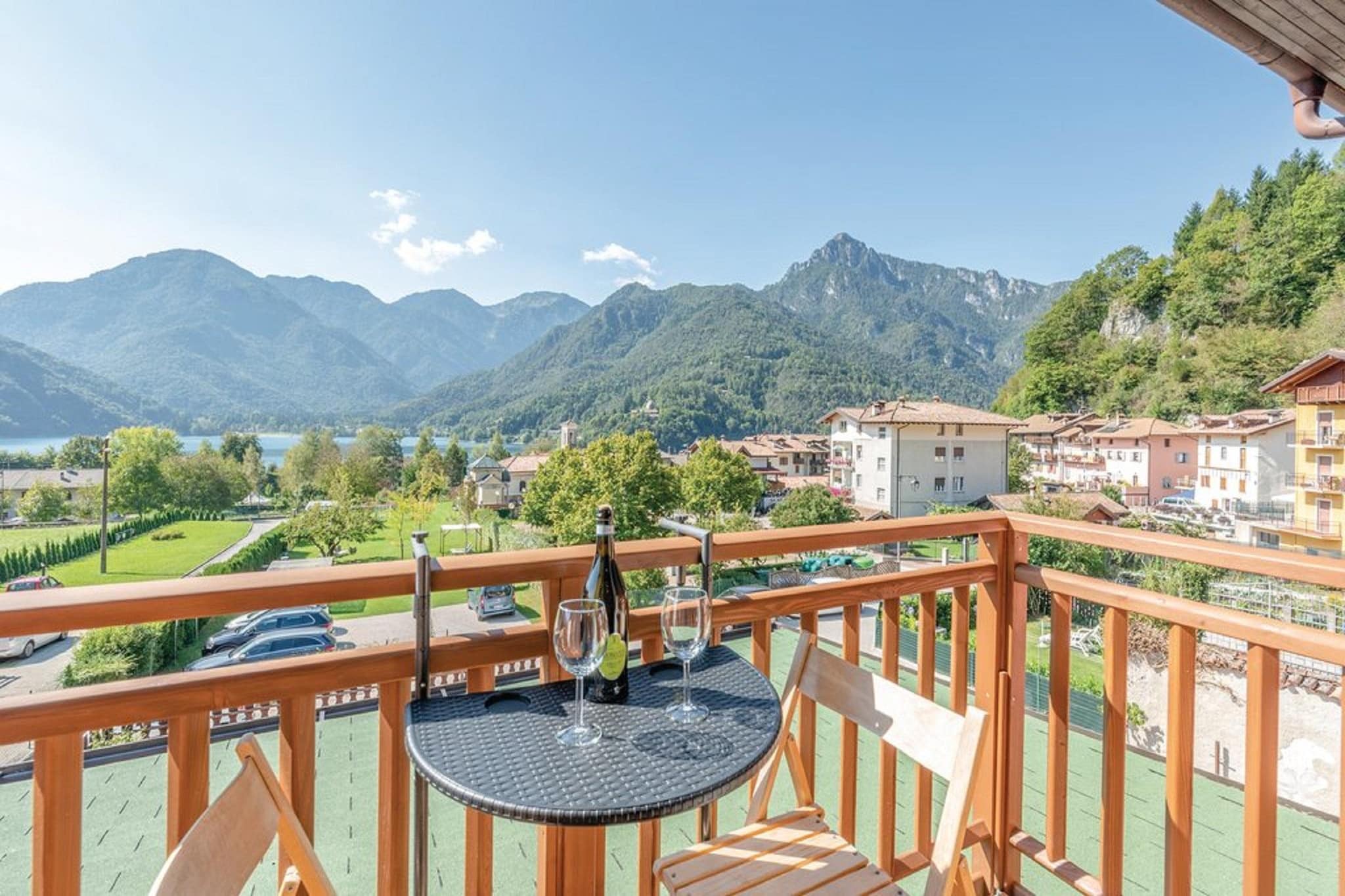 Molina-Terrace balcony