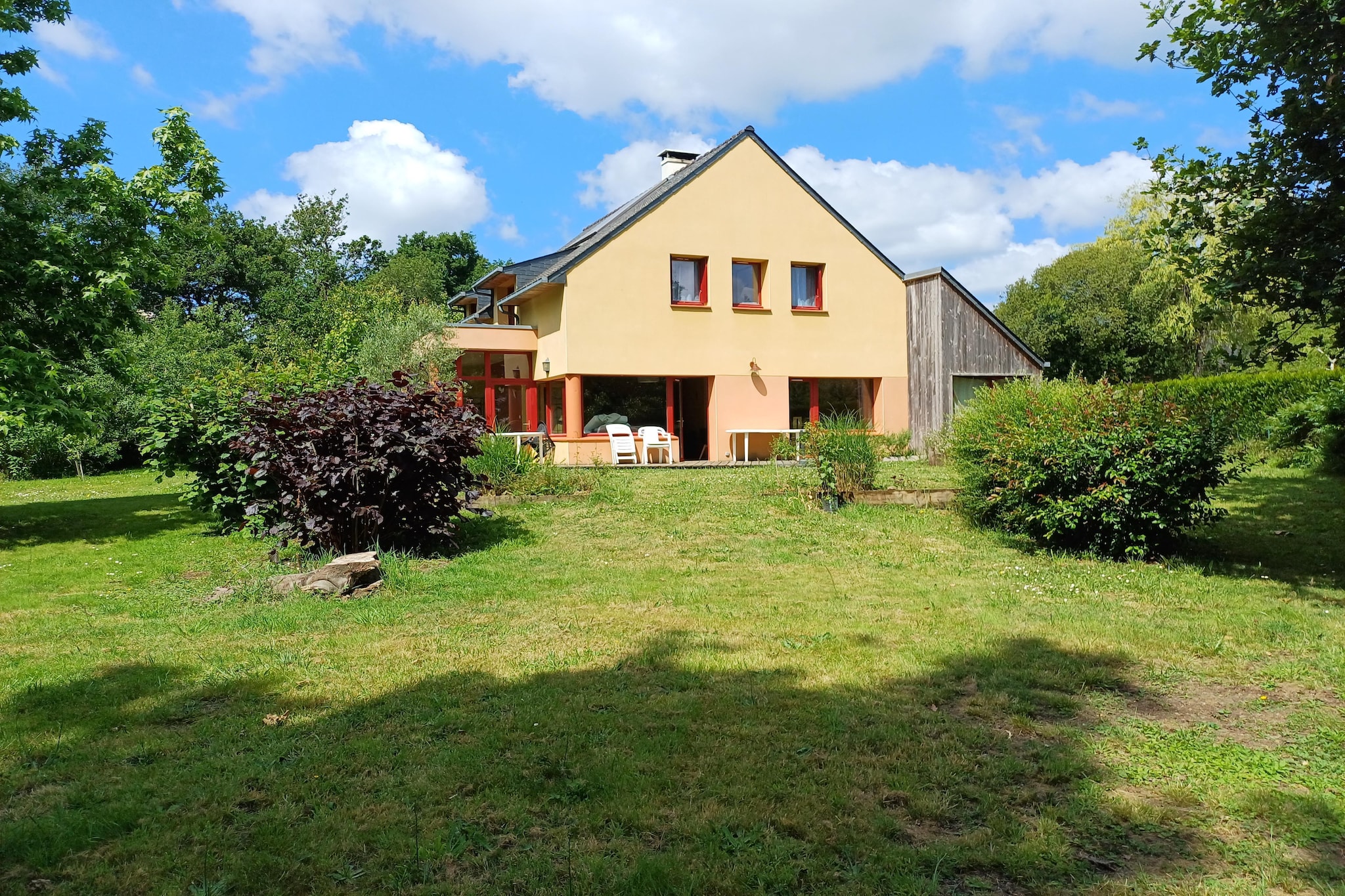 Maison de vacances avec jardin Surzur-Tuinen zomer