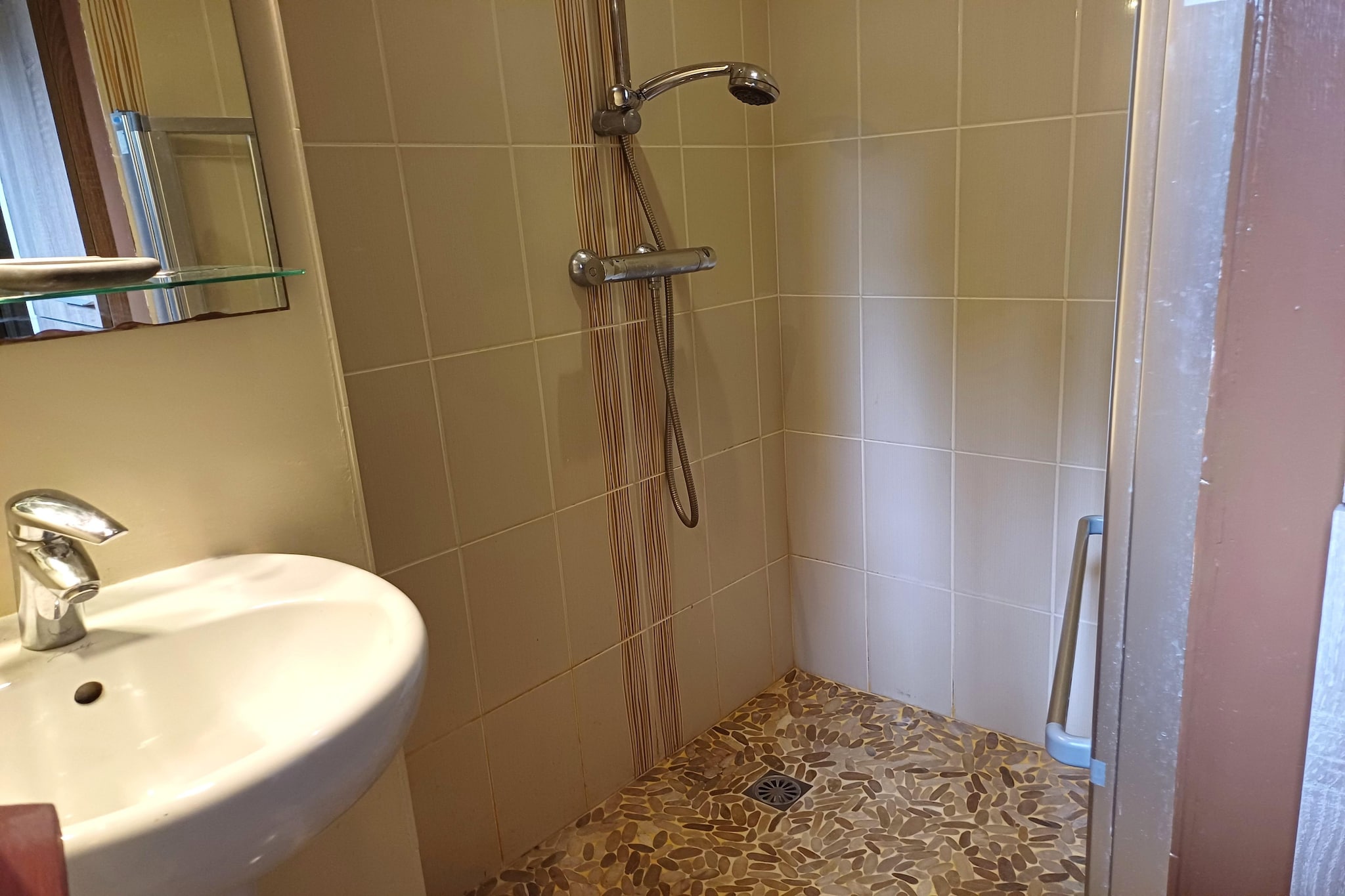 Maison de vacances avec jardin Surzur-Badkamer