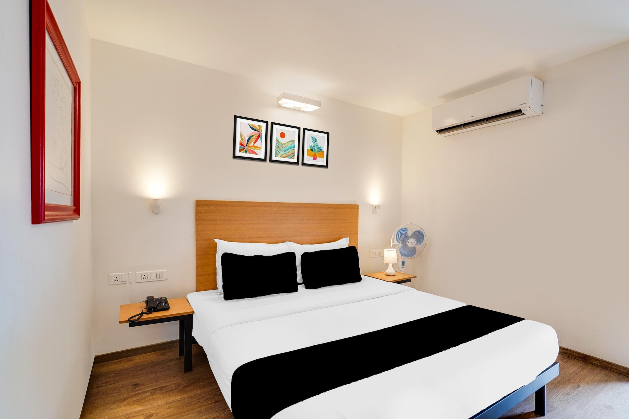 In a prime location in the BTM Layout district of Bangalore, Modern Spacious Room Near Madiwala Lake BTM Layout is set 3.3 km from Forum Mall, Koramangala, 7.1 km from Bull Temple and 7.6 km from Brigade Road. With free WiFi, this 4-star hotel offers room service and a 24-hour front desk. The hotel features family rooms.

The units come with air conditioning, a flat-screen TV with satellite channels, a fridge, a kettle, a bath or shower, free toiletries and a desk. All rooms at the hotel are fitted with a private bathroom and bed linen.

Cubbon Park is 9.3 km from the accommodation, while Kanteerava Indoor Stadium is 9.4 km away. Kempegowda International Airport is 45 km from the property.

Unmarried couples are warmly welcome at this property.
Guests with local ID proof are warmly welcome.
Early Check-In Policy: A full dayâ€™s room rate will be charged for check-ins before 6:00 AM. Complimentary early check-in is available between 6:00 AM and 10:00 AM, subject to room availability.
Check-in is only available to guests aged 18 and above. Please provide a government-issued ID to confirmÂ yourÂ age.
