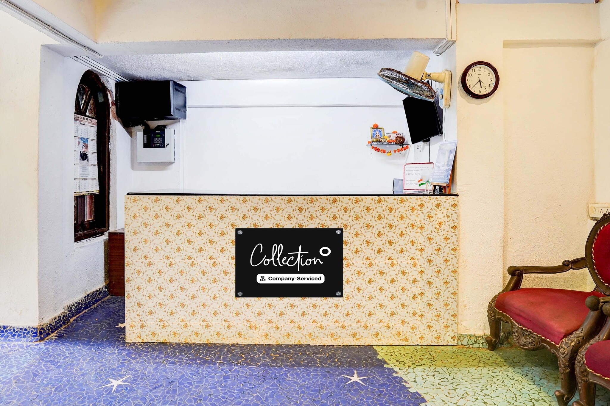 Cozy rooms with Pool Near Calangute Beach Goa is situated in Calangute, within 500 metres of Candolim Beach and 600 metres of Calangute Beach. Featuring a seasonal outdoor swimming pool, the 3-star hotel has air-conditioned rooms with free WiFi, each with a private bathroom. The accommodation features a shared kitchen and a shared lounge for guests.
At the hotel, rooms are equipped with a desk. All rooms at Cozy rooms with Pool Near Calangute Beach Goa are fitted with a seating area and a flat-screen TV with cable channels.
The accommodation offers an à la carte or continental breakfast. At Super Collection O Calangute Near Decathlon you will find a restaurant serving Indian cuisine.
Languages spoken at the 24-hour front desk include English and Hindi.
Chapora Fort is 10 km from the hotel, while Thivim railway station is 18 km from the property. Manohar Parrikar International Airport is 26 km away.
Couples in particular like the location – they rated it 8.4 for a two-person trip.
Unmarried couples are warmly welcome at this property.
Guests with local ID proof are warmly welcome.
Early Check-In Policy: A full day’s room rate will be charged for check-ins before 6:00 AM. Complimentary early check-in is available between 6:00 AM and 10:00 AM, subject to room availability.
Check-in is only available to guests aged 18 and above. Please provide a government-issued ID to confirm your age.