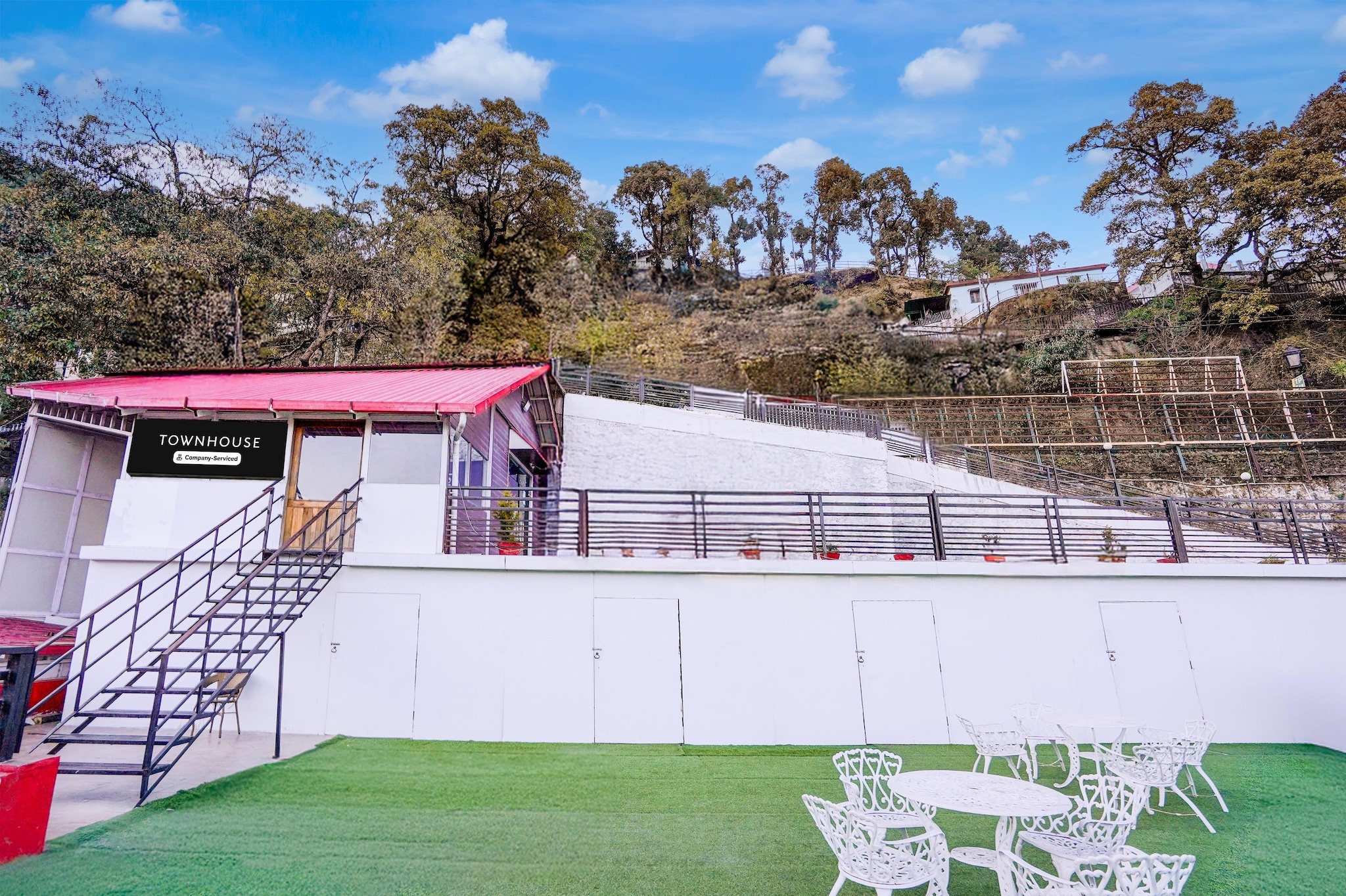 Blissful Mountain view near mall road