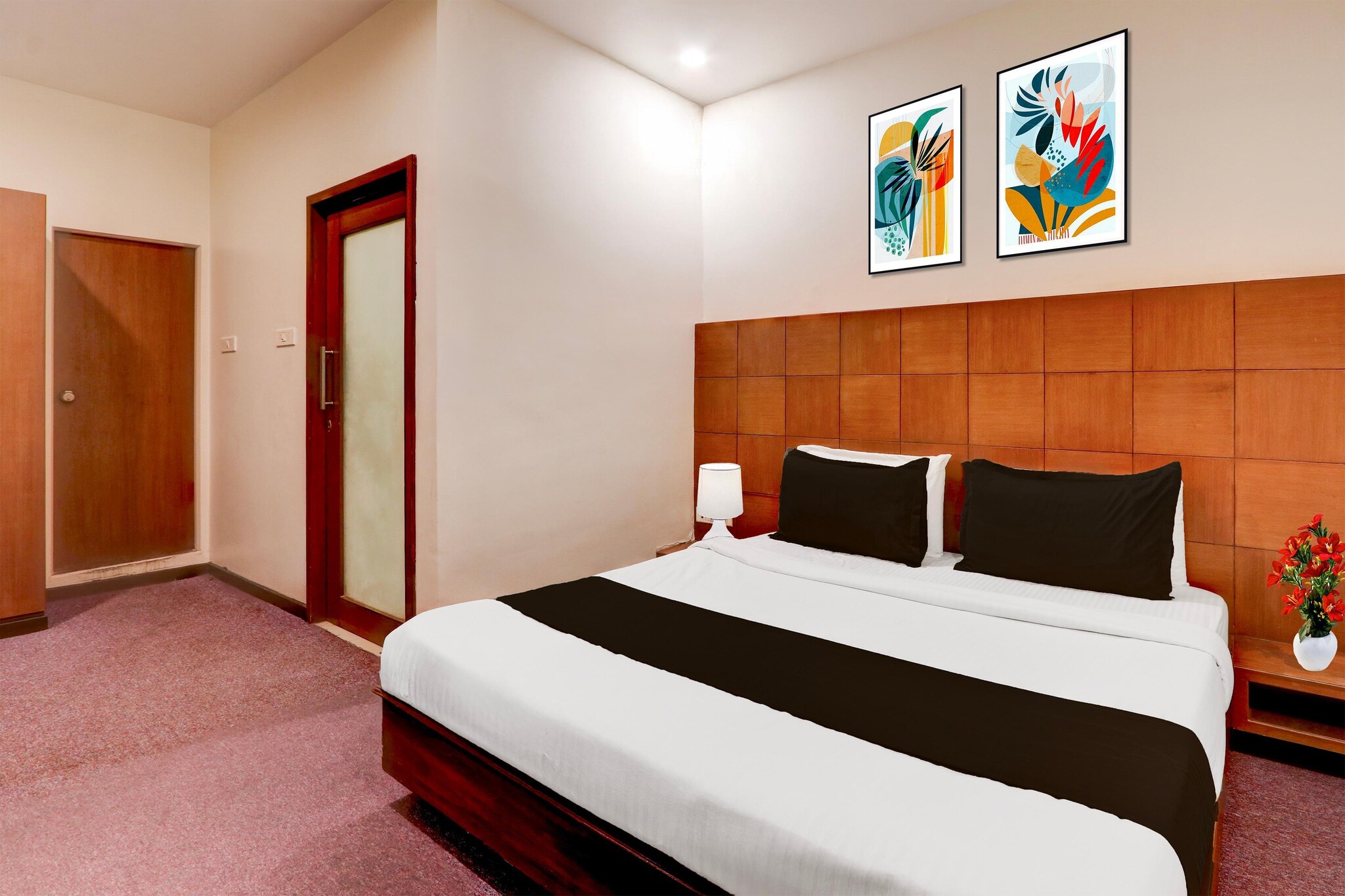Blissful Stays at Ramdaspeth Downtown