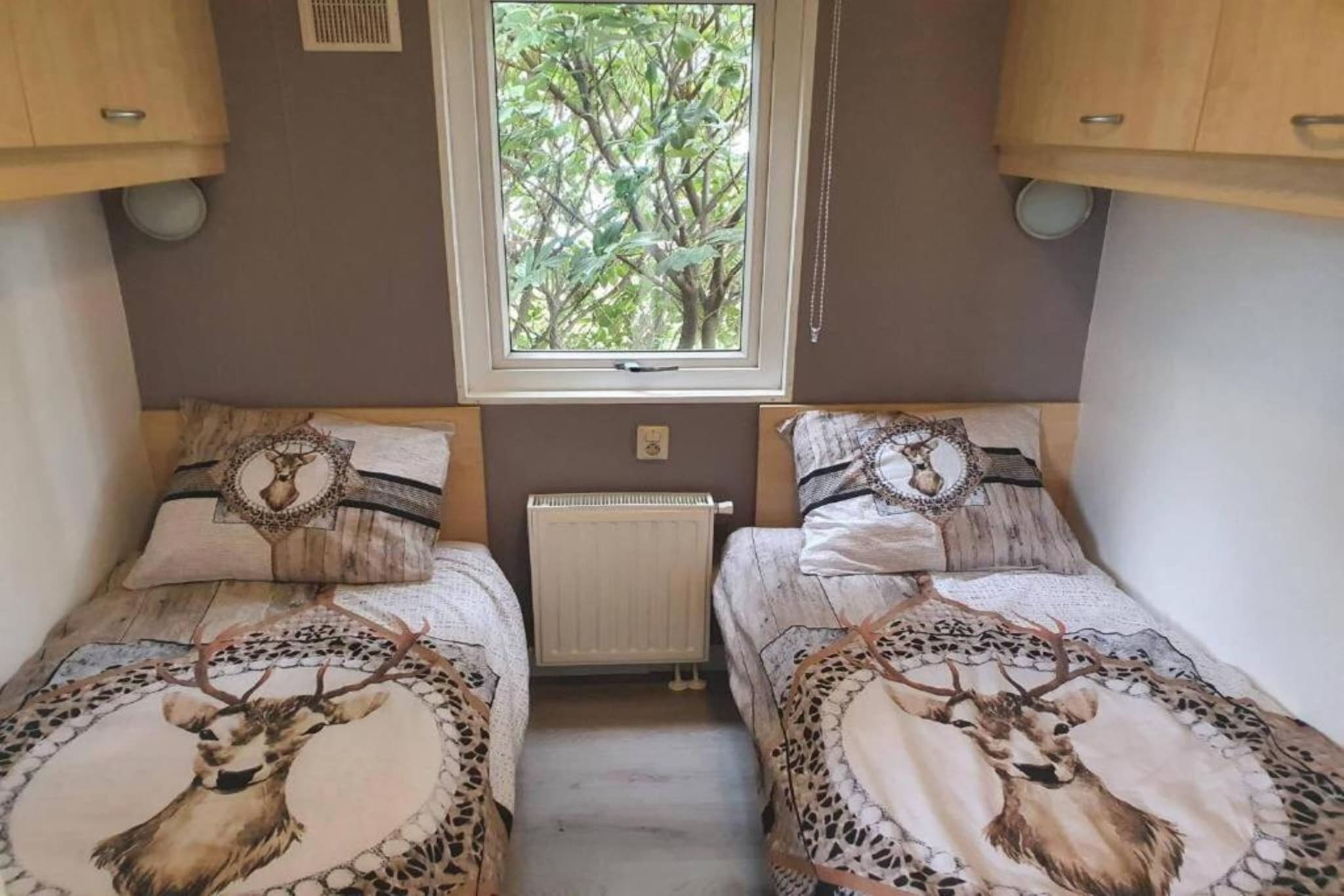 Chalet op de Veluwe bij Kootwijkerzand-Slaapkamer