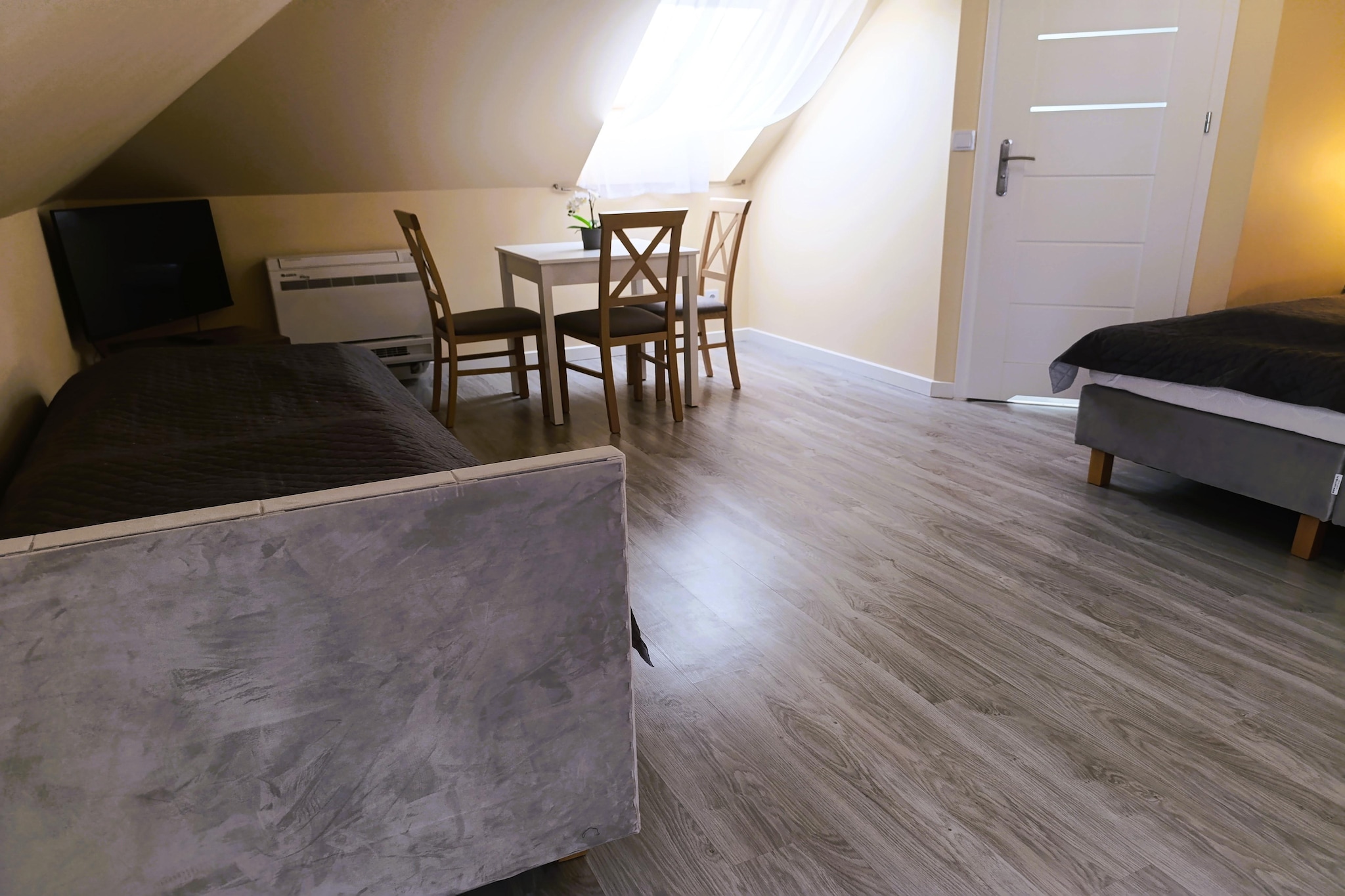 Komfortowy apartament dla 9 osób Międzywodzie II piętro - Slaapkamer