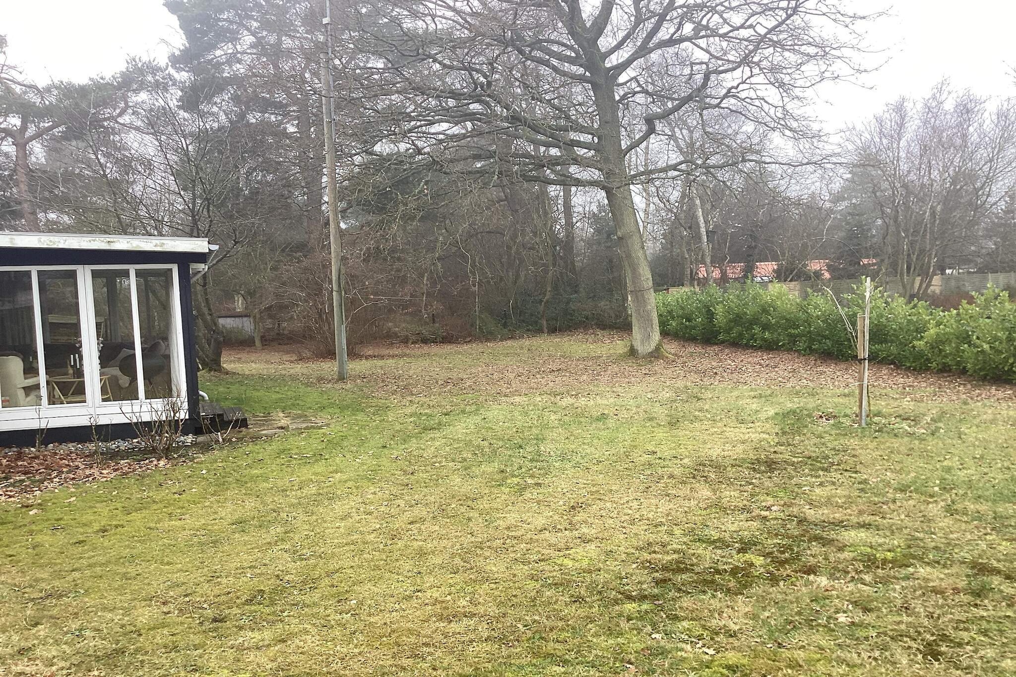 Kitchen(stove(induction), coffee machine, microwave, dishwasher, fridge), Living/bed room(TV), bedroom(single bed, washing machine), bedroom(double bed), bathroom(washbasin, shower, toilet), 2x single folding bed, heating(electric), terrace, garden furniture, air to air heatpump