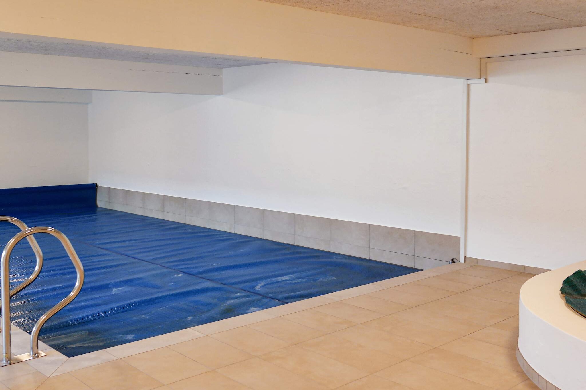 5 Sterne Ferienhaus in Blokhus-Schwimmbad
