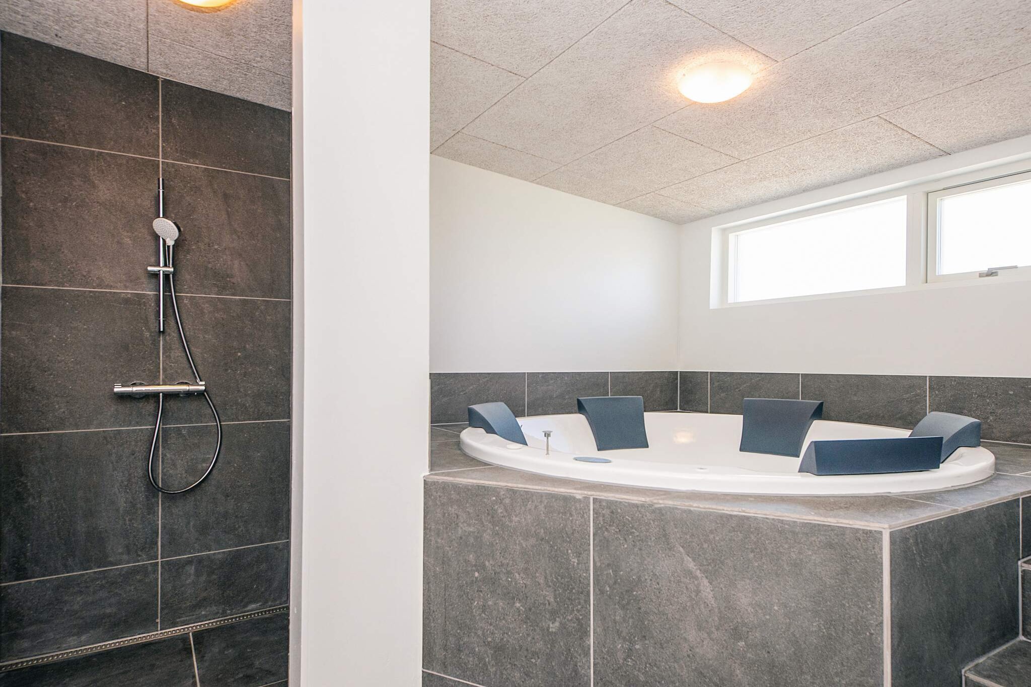 5 star holiday home in Grenaa-Indoor