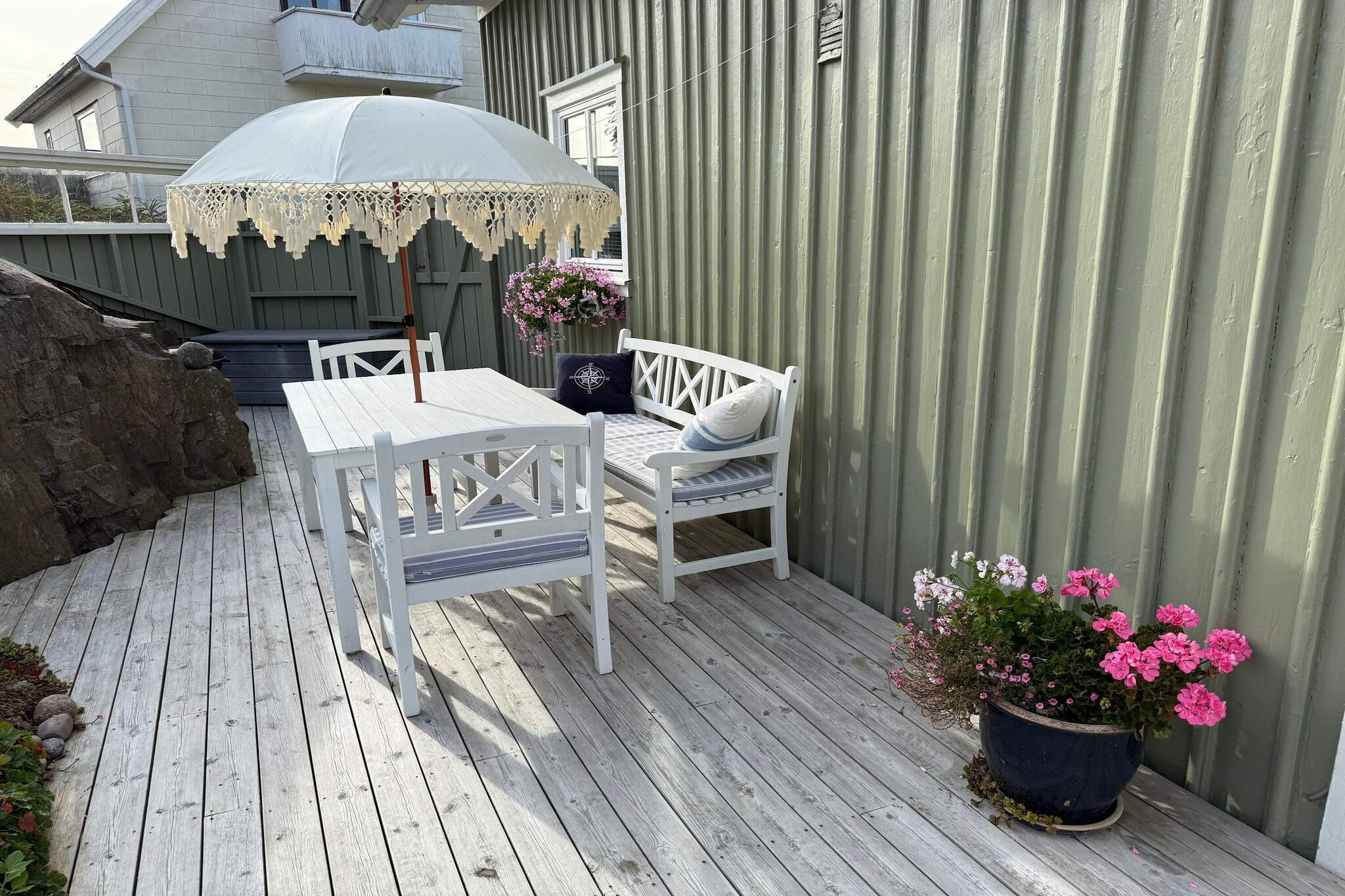 4 person holiday home in SKÄRHAMN - Outdoor