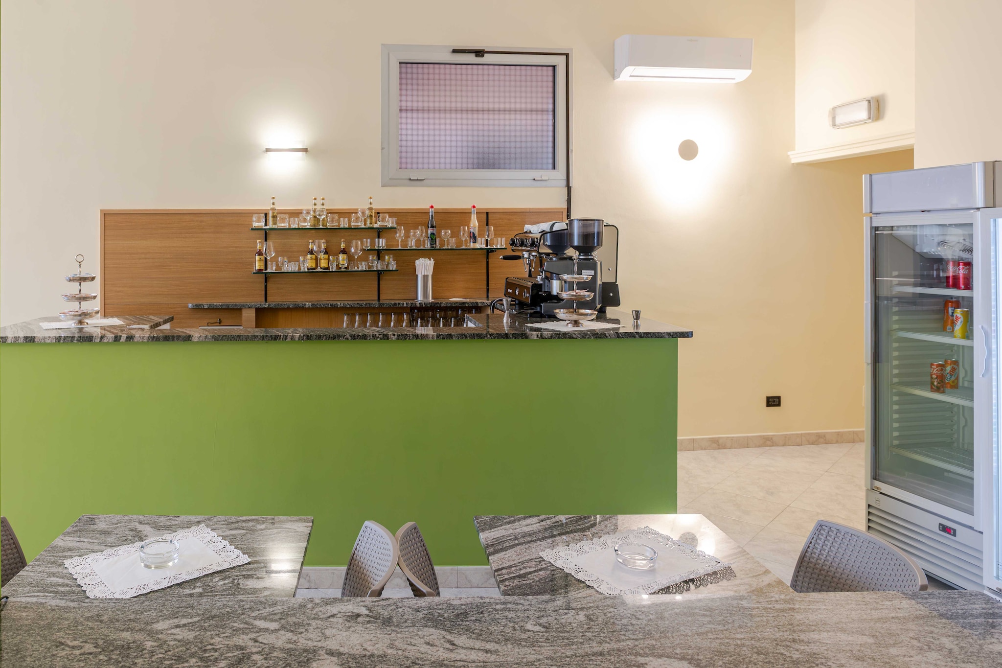 â­ Welcome to our 3-star hotel, ideally located in Ventimiglia, in the heart of the splendid Liguria region. Nestled between the Mediterranean Sea and the mountains, just a stone's throw from the cultural treasures of the CÃ´te d'Azur, our hotel, located at Via Sottoconvento, 15, 18039 Ventimiglia IM, offers you an authentic Italian experience in a quiet and picturesque setting.â­