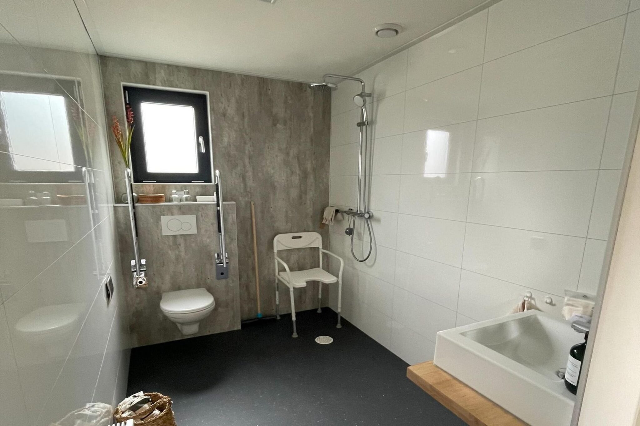 L-Cube MIVA 4 - Bathroom