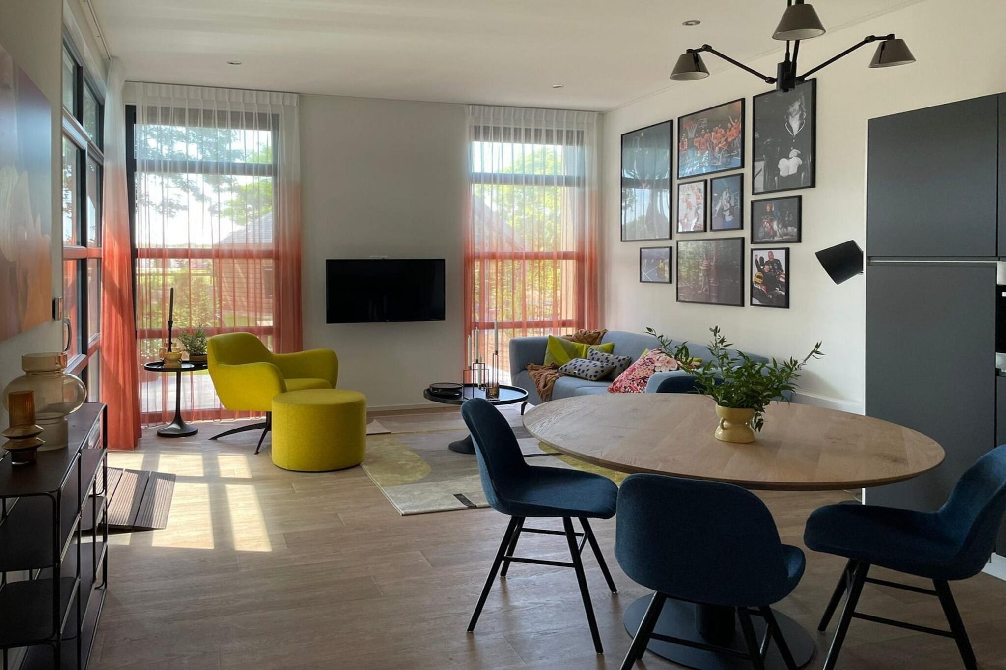 L-Cube MIVA 4 - Living room