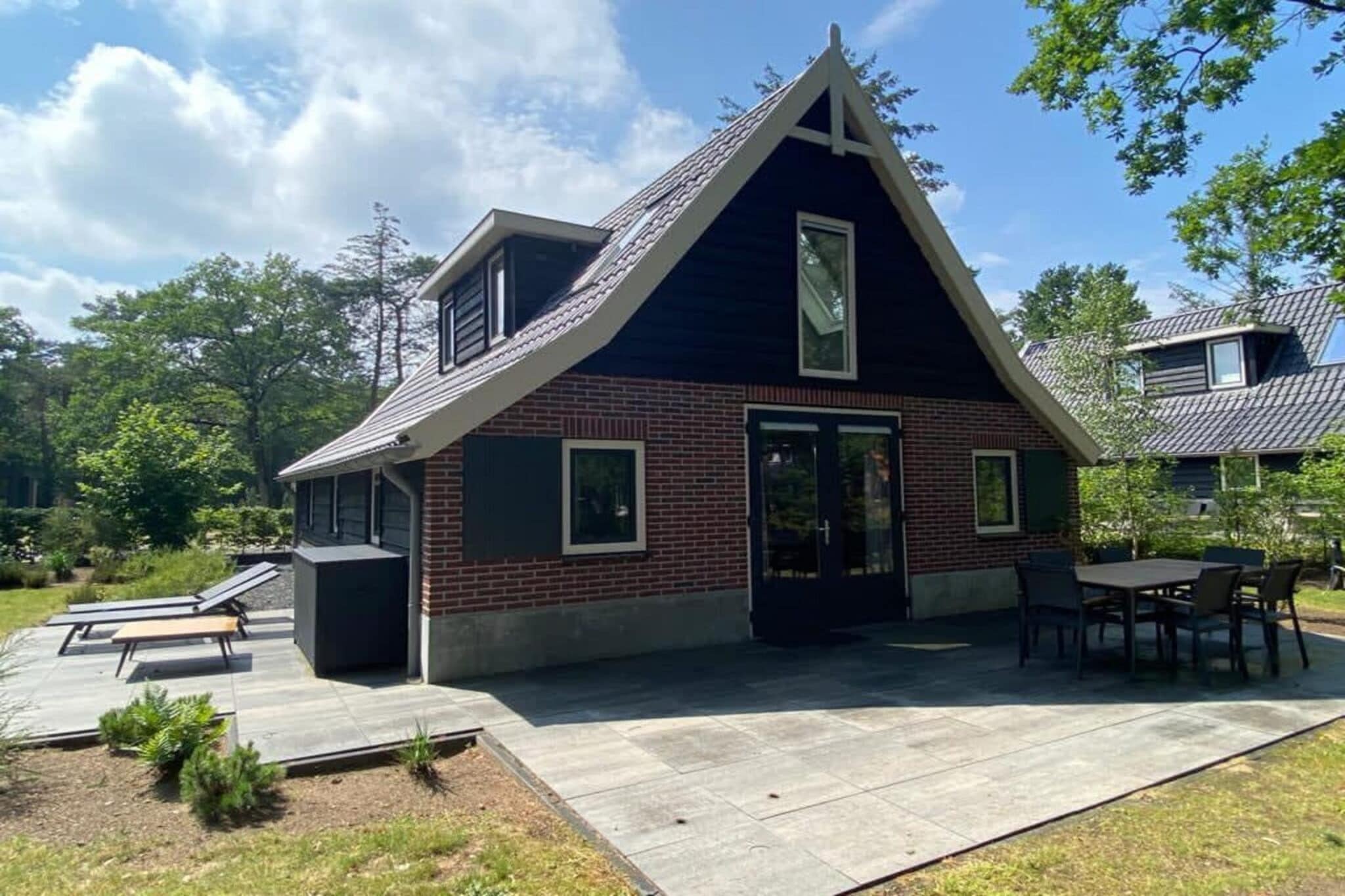 Villa MIVA 8 - Buitenkant zomer