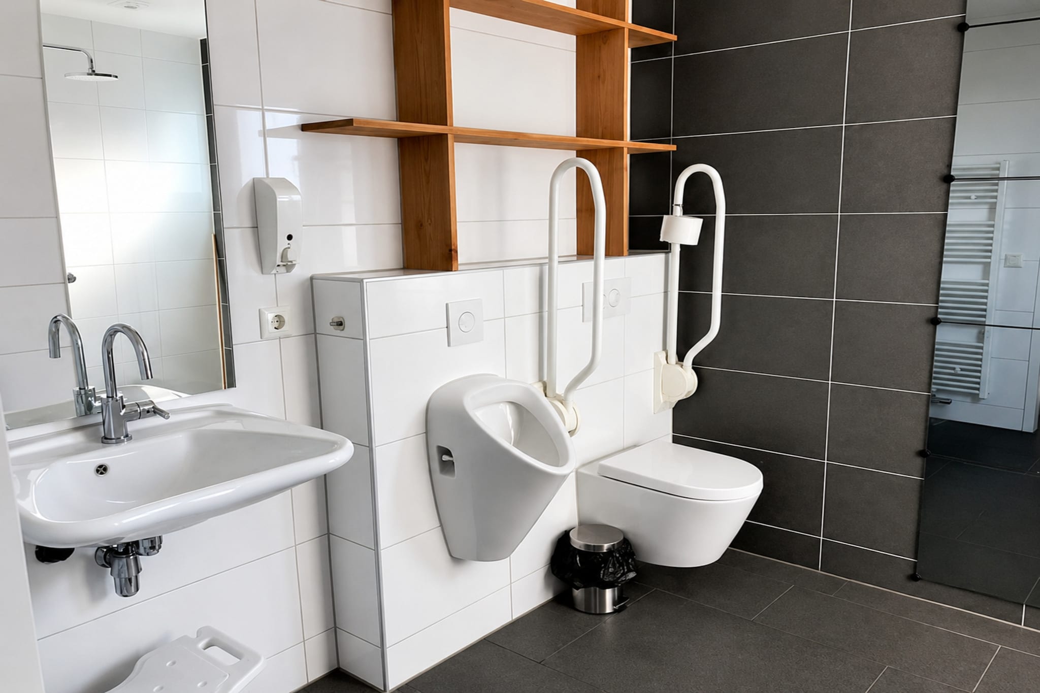 Cube Magnifique Plus MIVA 8 - Badkamer