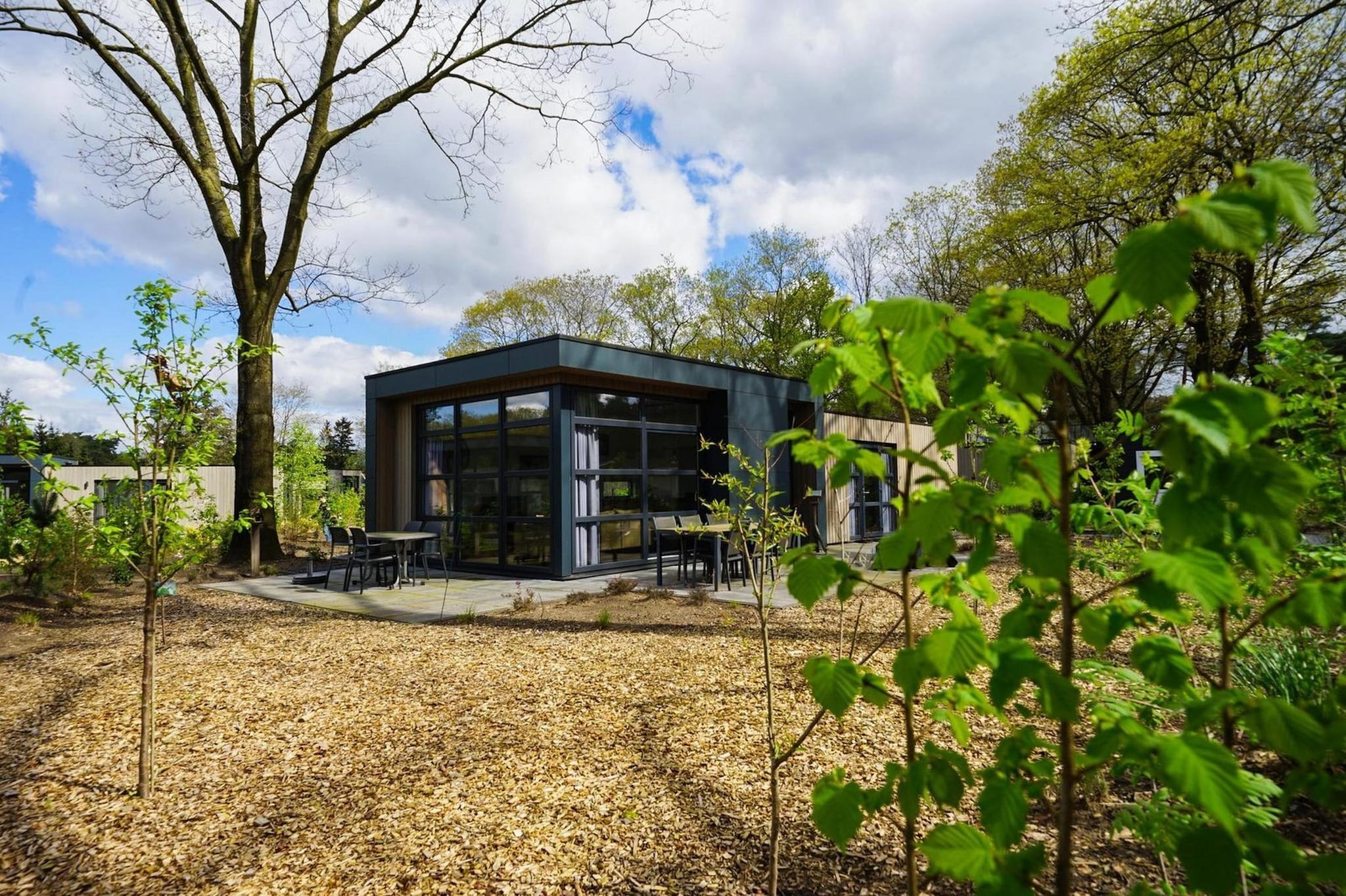 Cube Maximaal 2 - Buitenkant zomer