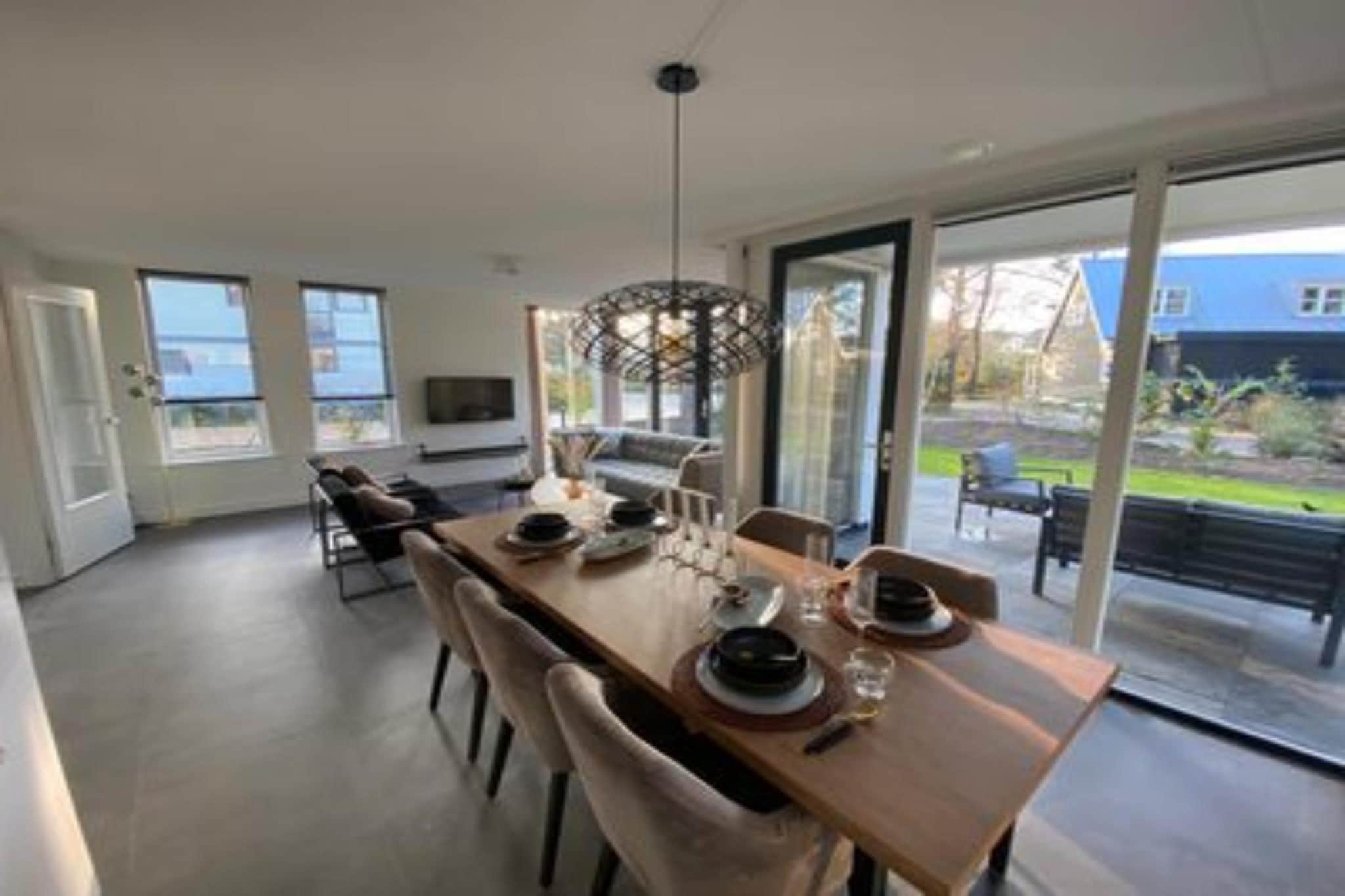 Strandvilla Sauna 6 - Eetkamer