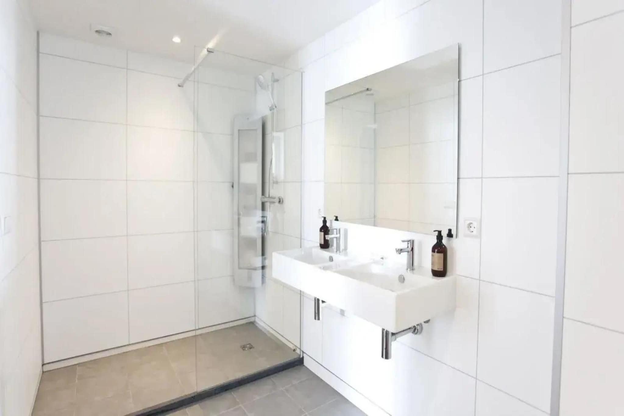 Comfort Connecting Room 10 - Badkamer