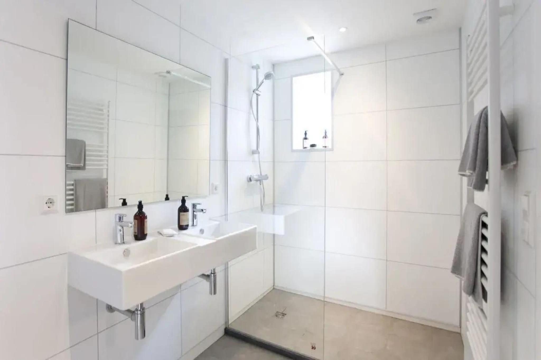 Comfort Connecting Room 10 - Badkamer