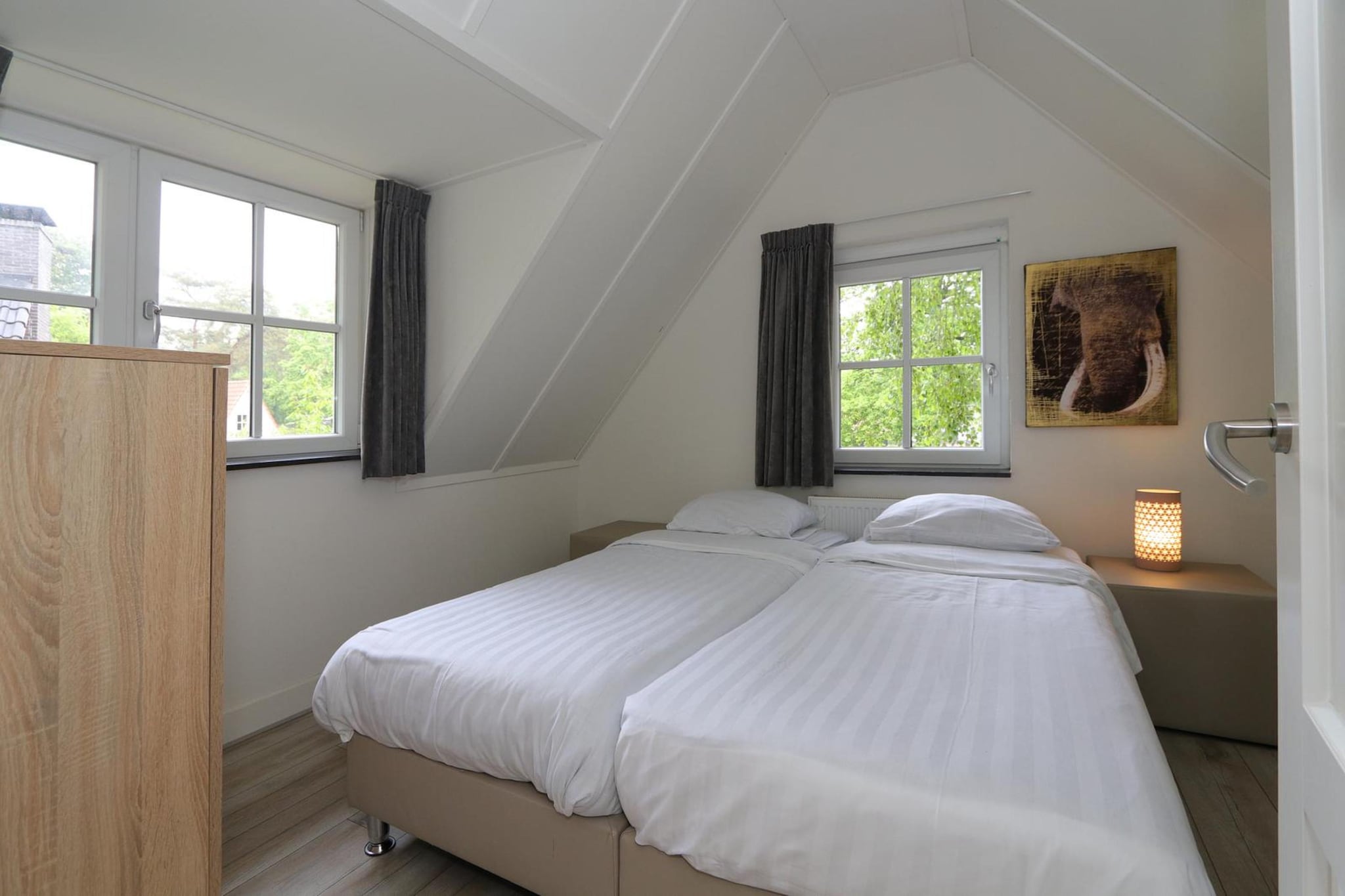 Chateau 4 - Bedroom