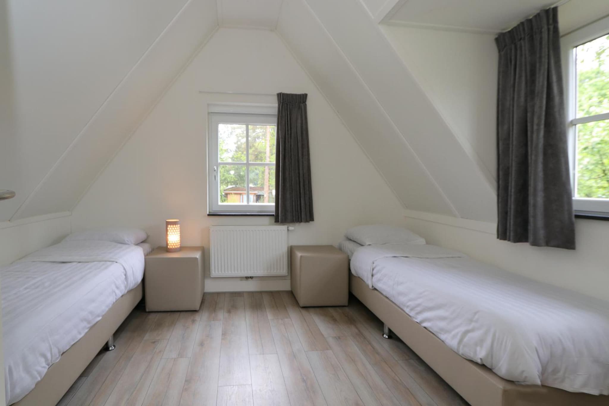 Chateau 4 - Bedroom