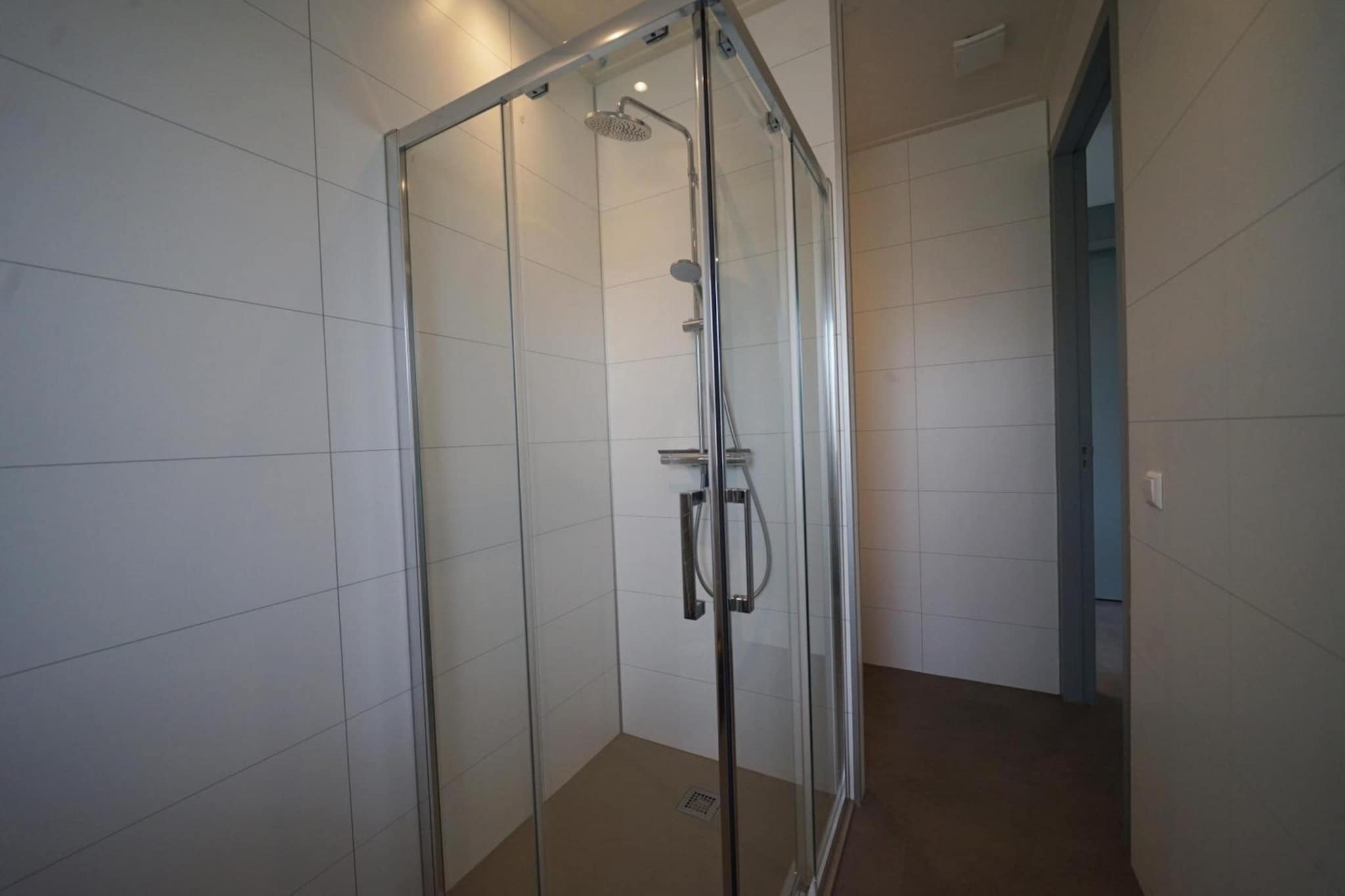 Modus 6 - Bathroom