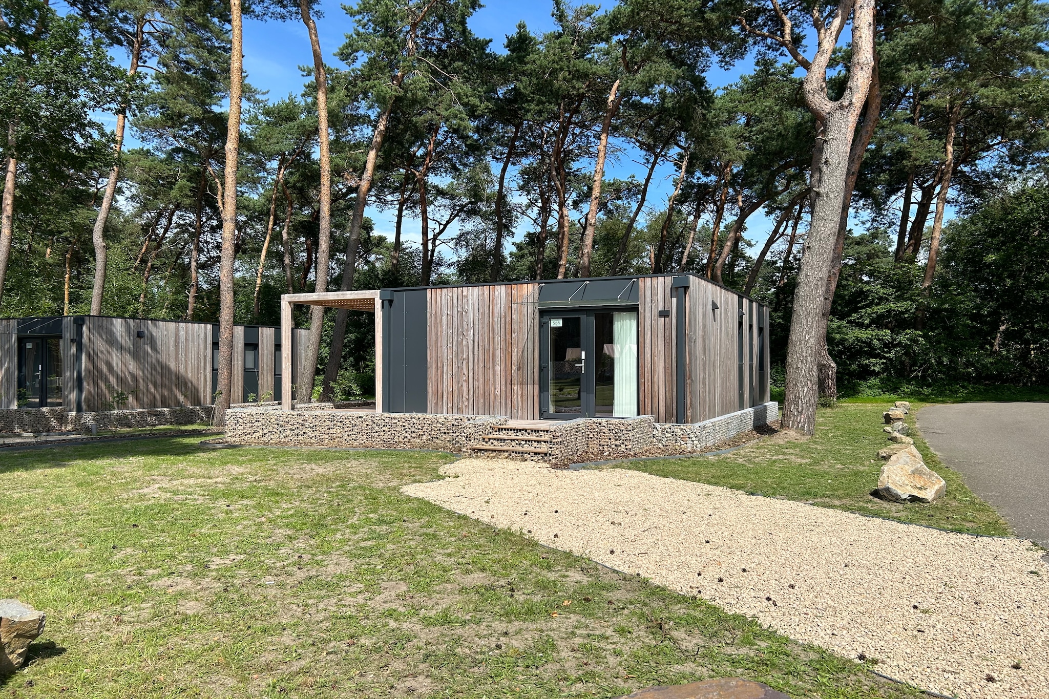 Domus 4 - Buitenkant zomer