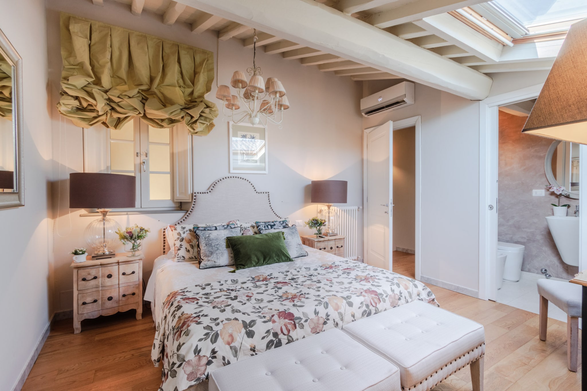 Casa Laura, a Terrace above Lucca-Nicht getaggt