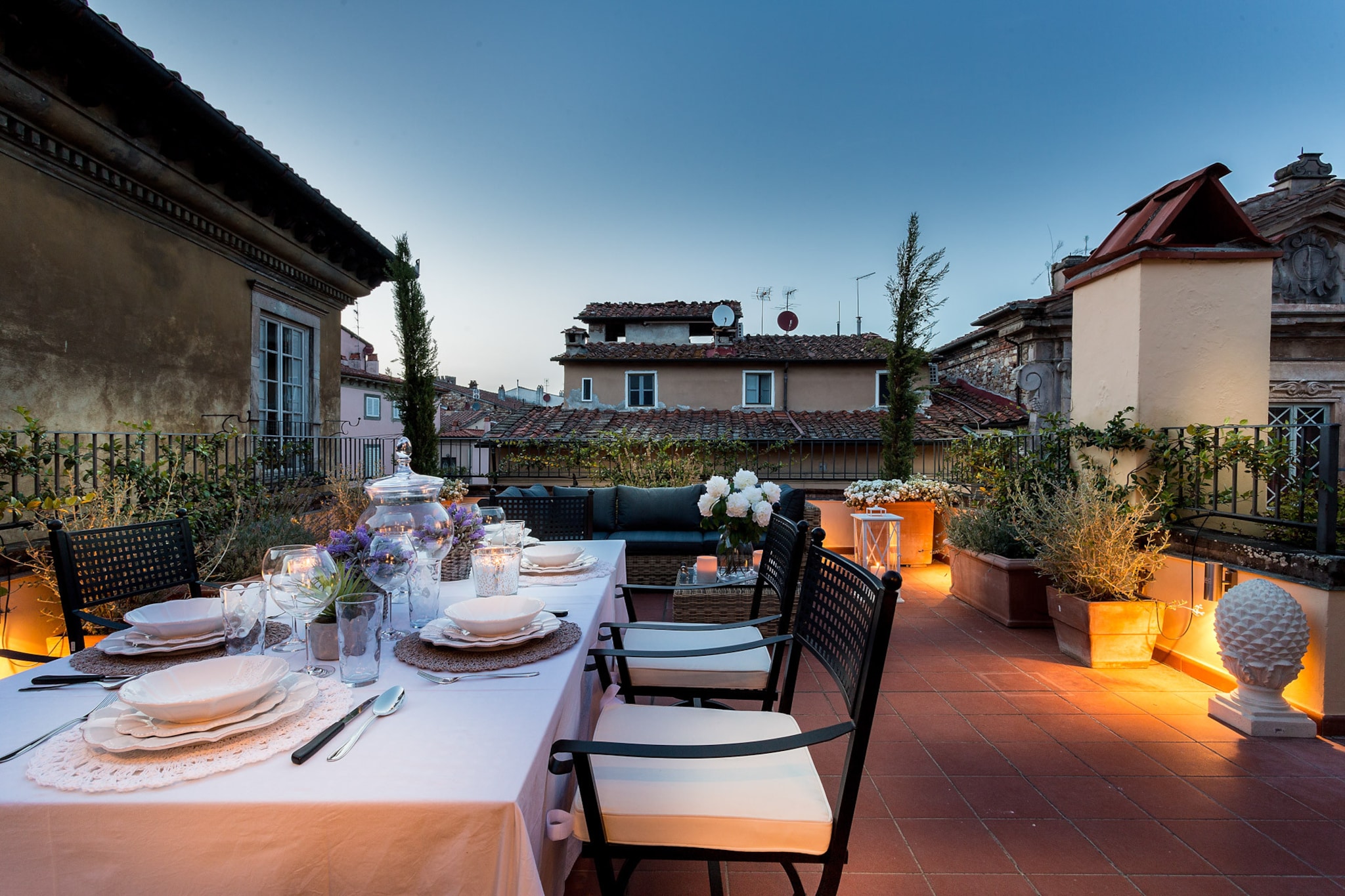 Ottone Penthouse-Nicht getaggt
