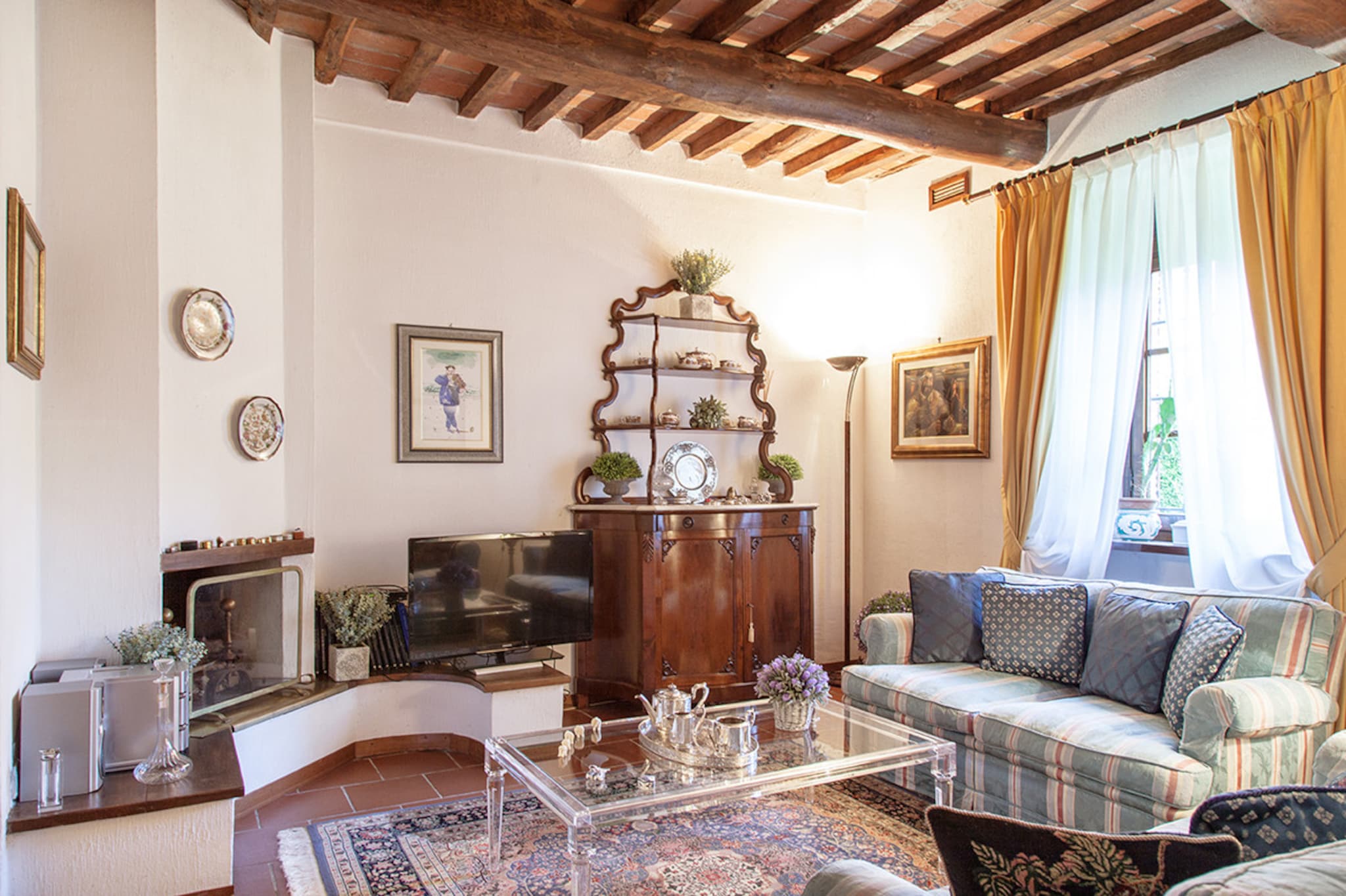 Bicocche Stone Farmhouse-Woonkamer