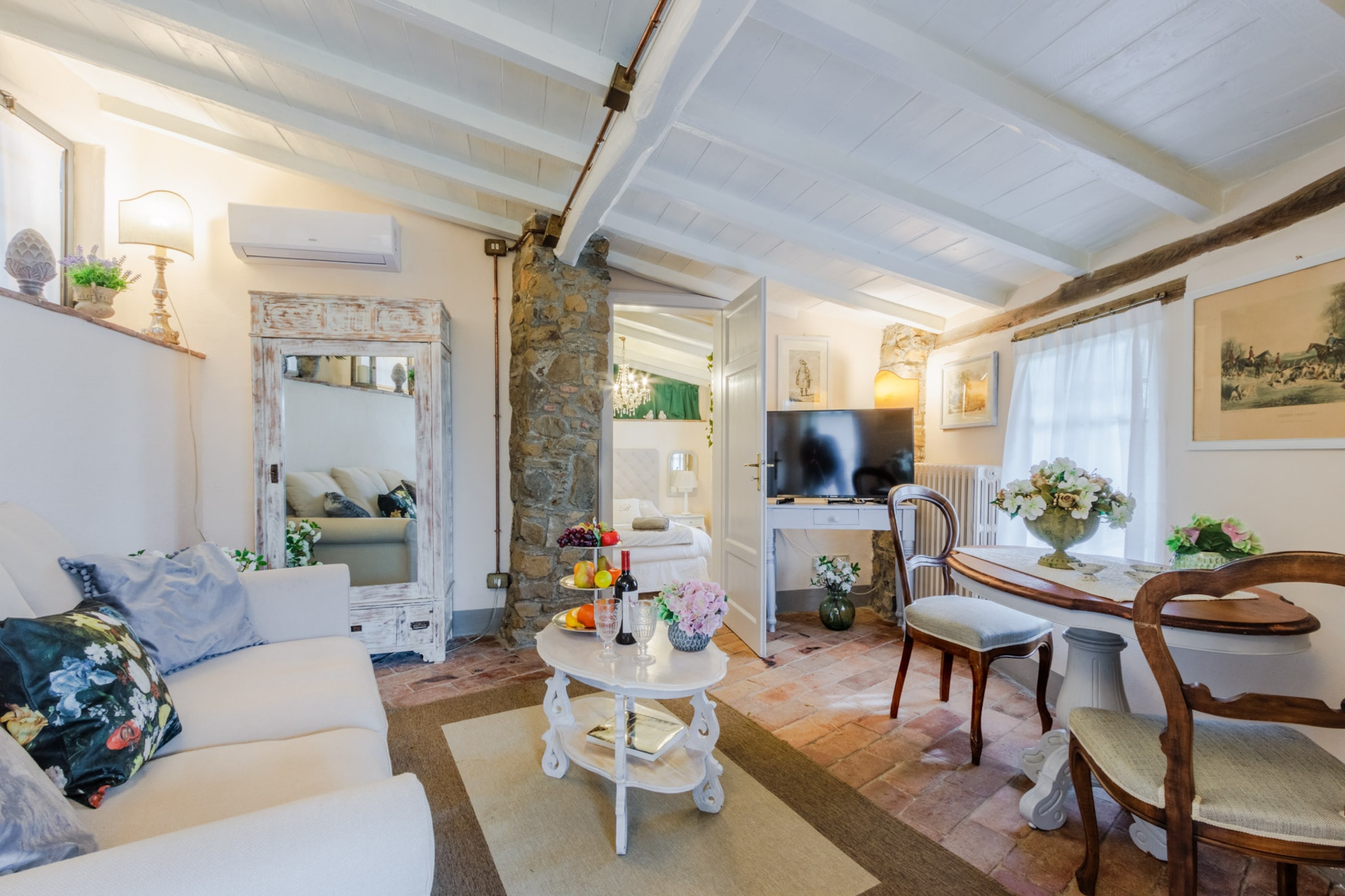 La Macina Farmhouse-Living room