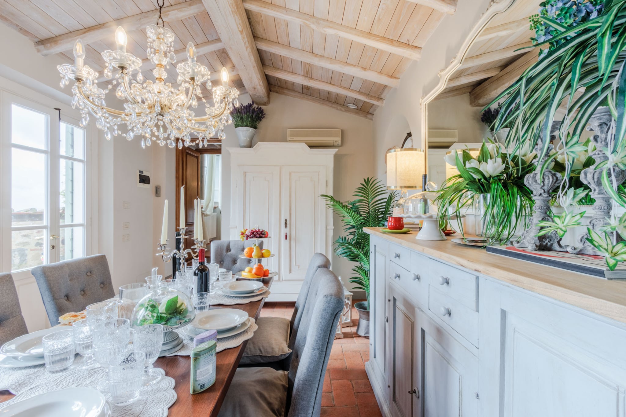 La Macina Farmhouse-Dining room