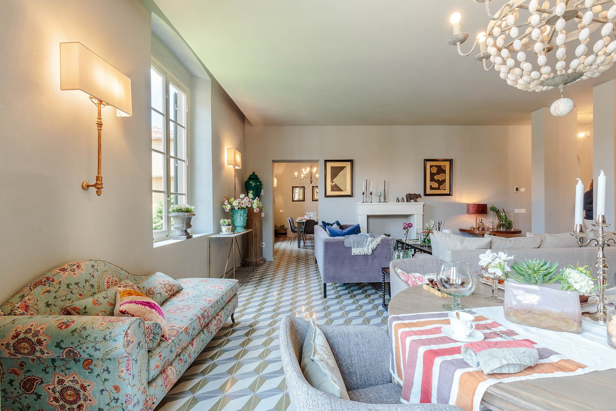 The Puccini Penthouse-Nicht getaggt