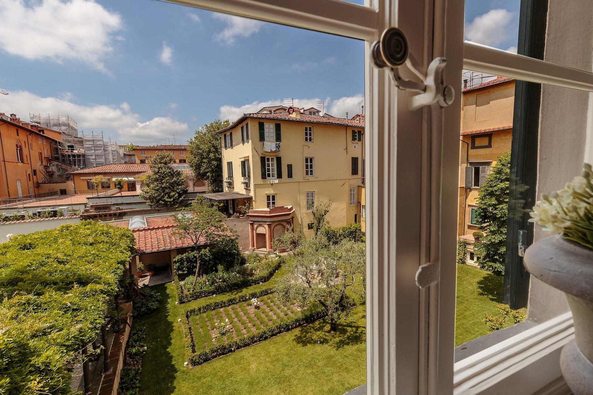 The Puccini Penthouse-Nicht getaggt