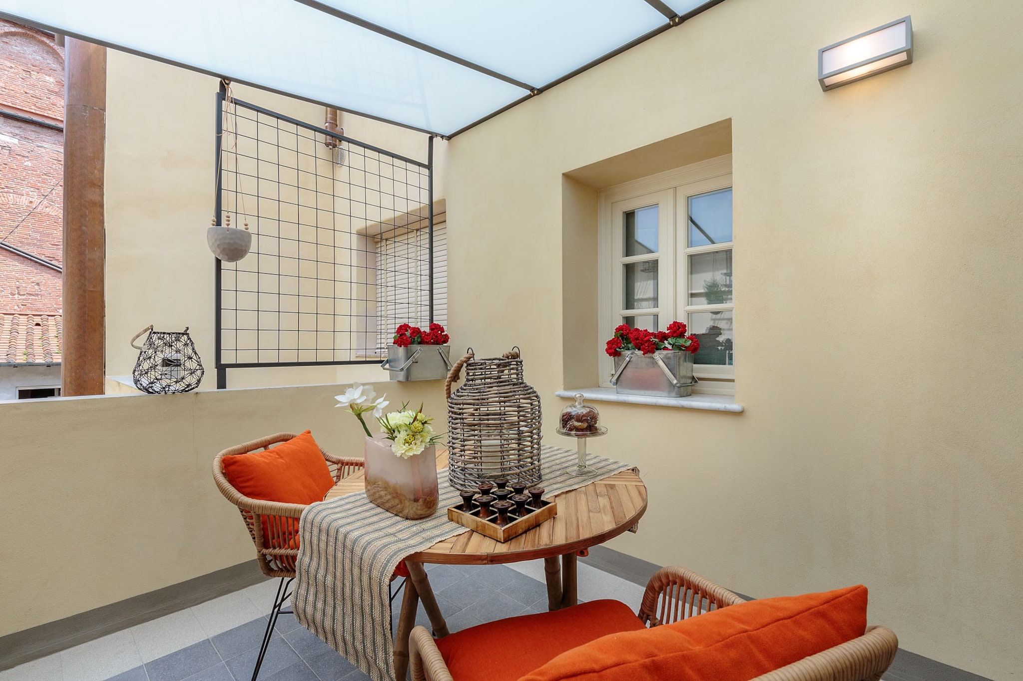 The Puccini Penthouse-Nicht getaggt