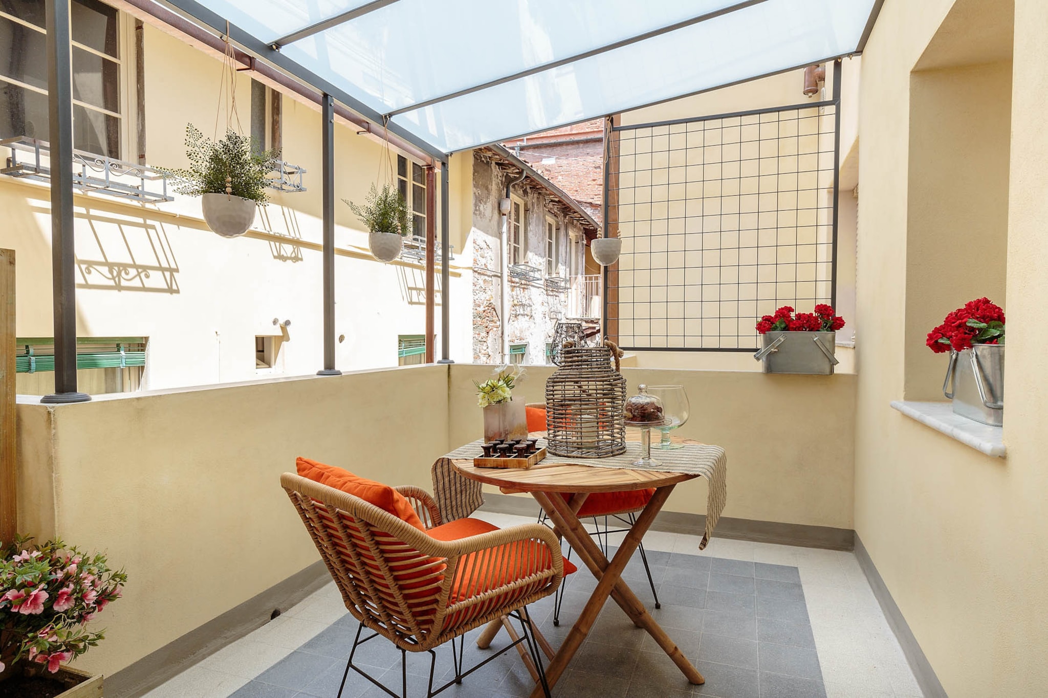The Puccini Penthouse-Nicht getaggt