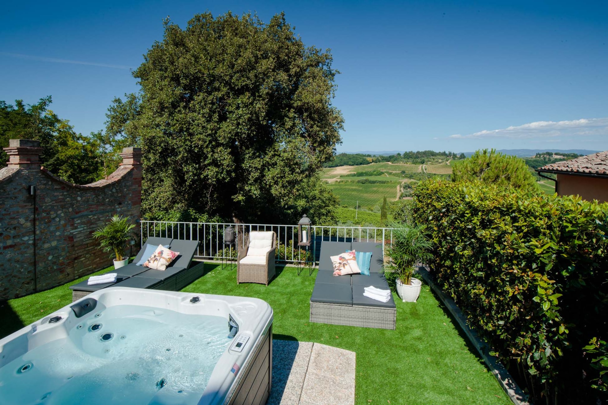 poolofhouse