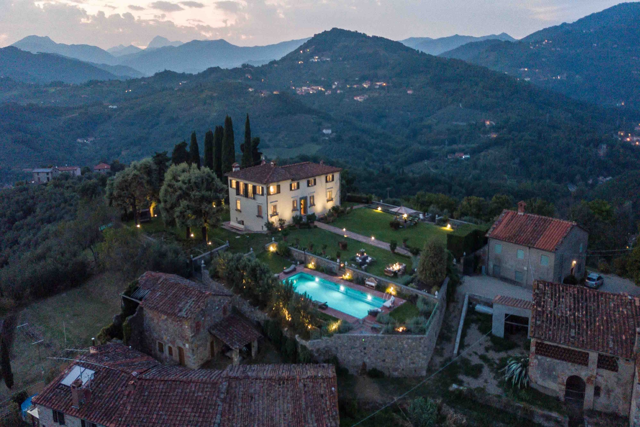Villa Il Castello-Not tagged