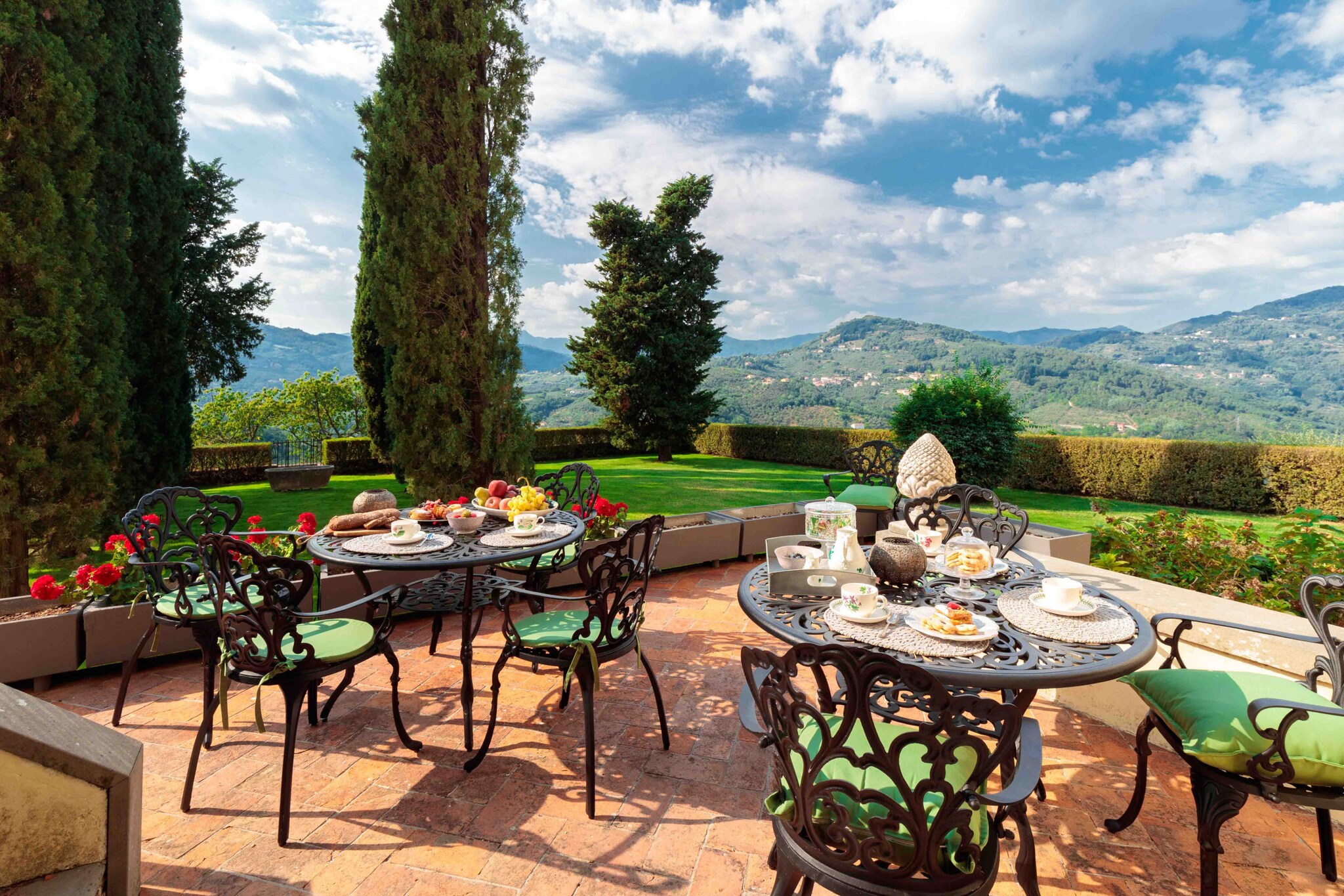 Villa Il Castello-Not tagged