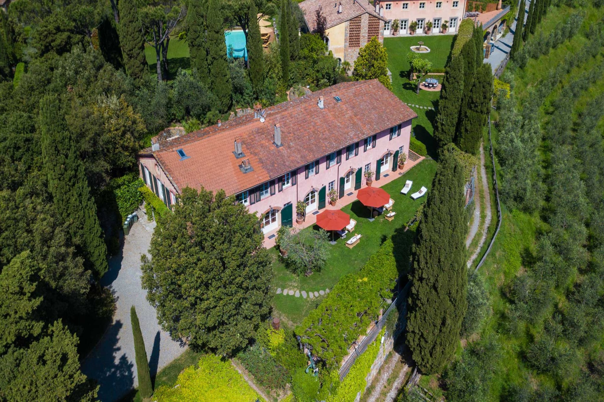 Villa Petra-Nicht getaggt