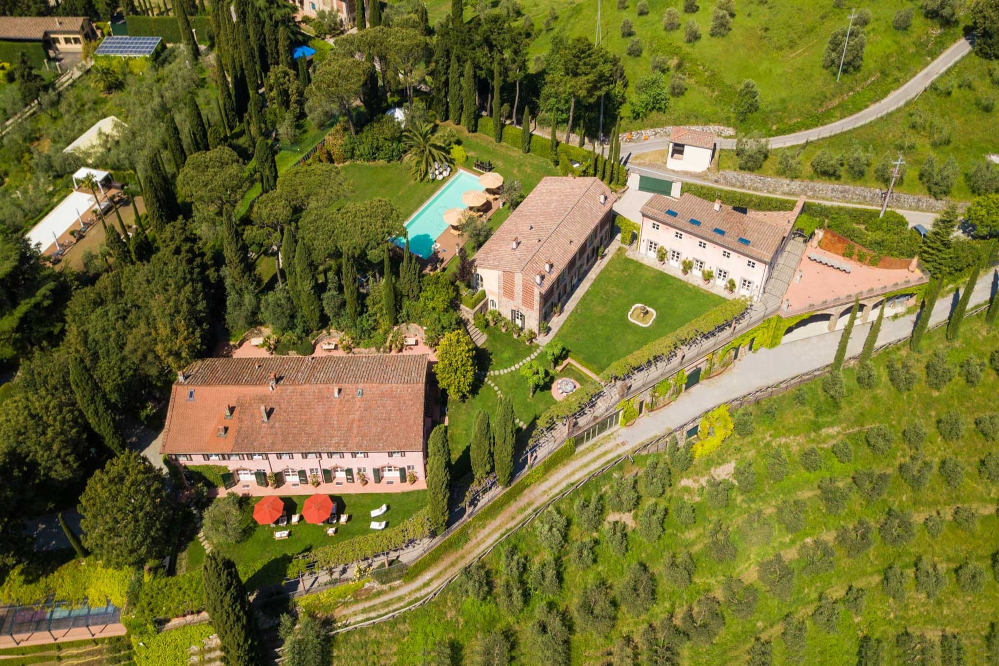 Villa Petra-Nicht getaggt