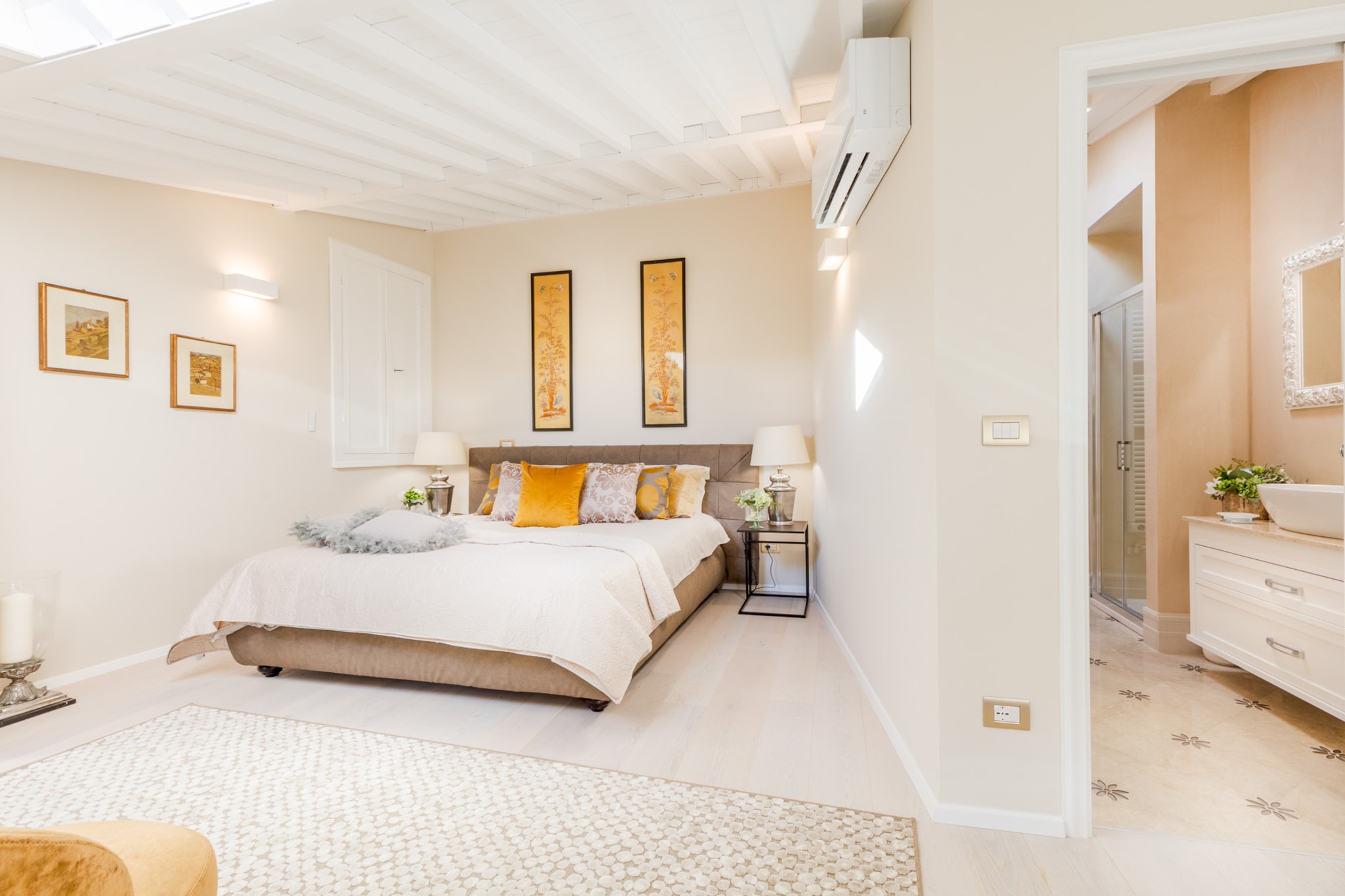 The Duchess Chambers, the Luxury Grand 3 bedrooms-Nicht getaggt