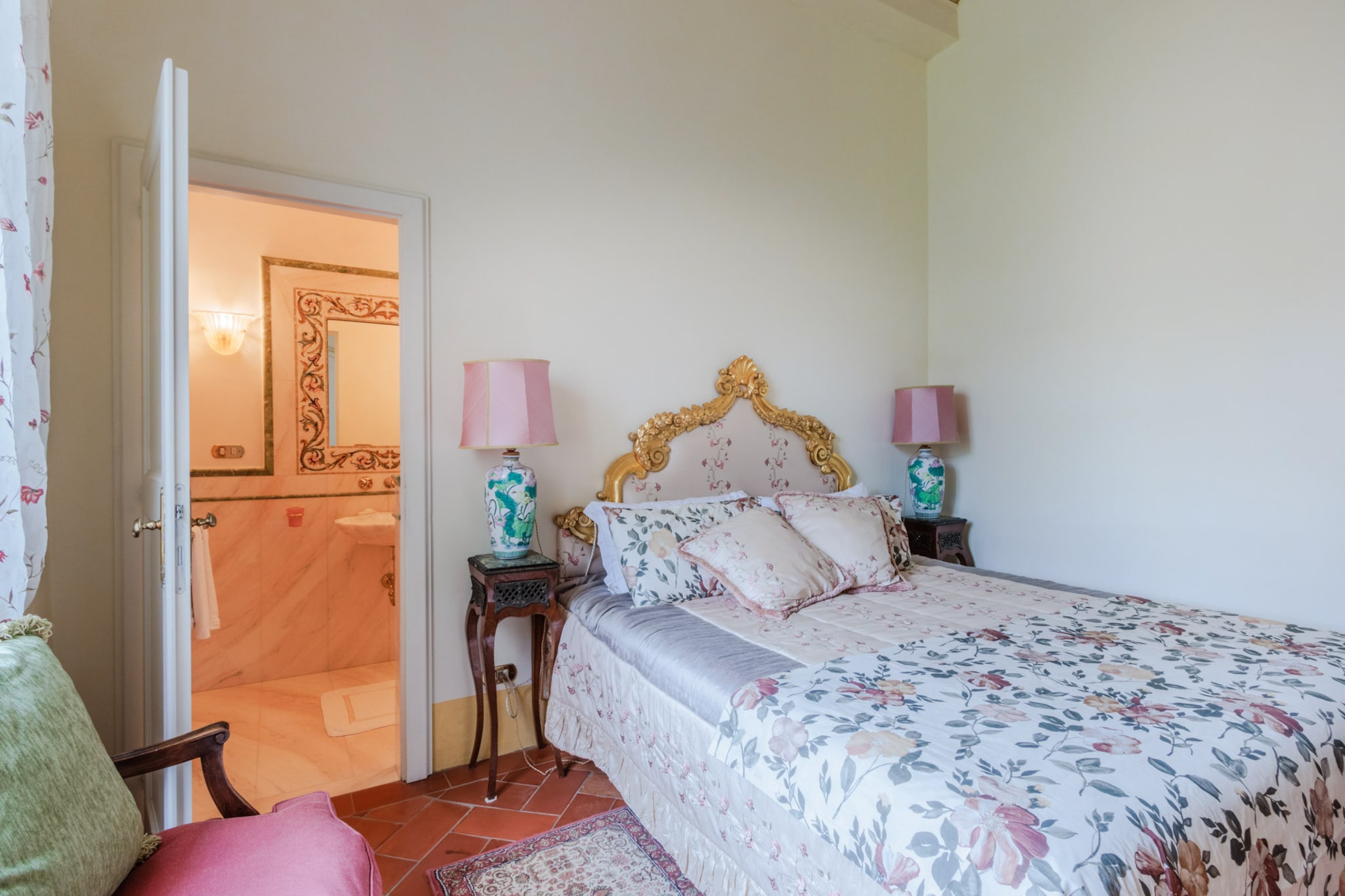 Rocca di Cetona - a Medieval Castle-Niet-getagd